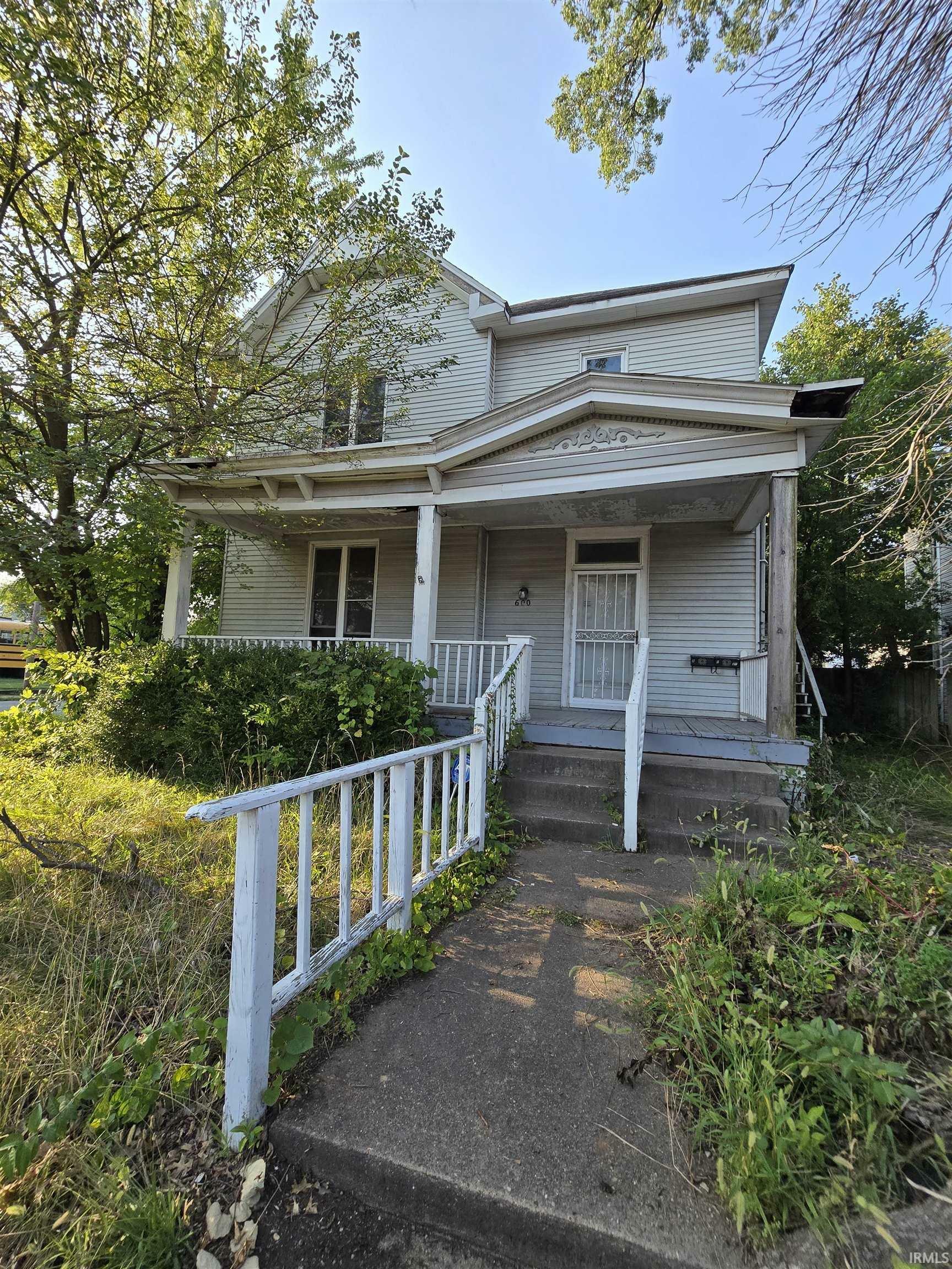 Property Photo:  600 Adams Avenue  IN 47713-2206 