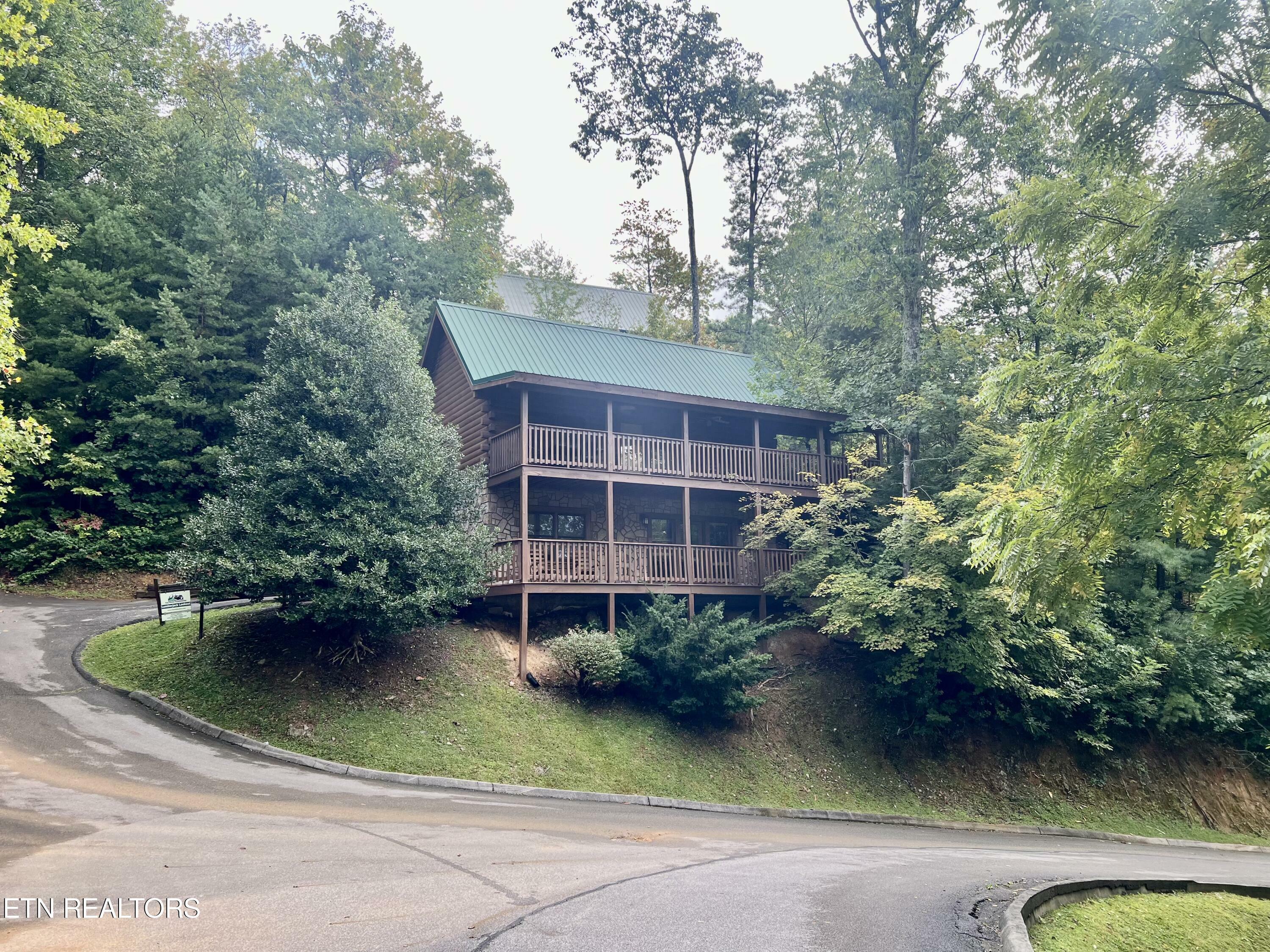 640 Cub Path Way  Gatlinburg TN 37738 photo