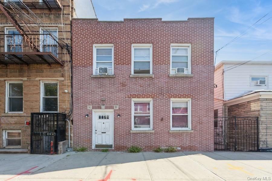 Property Photo:  1126 Beach Avenue  NY 10472 