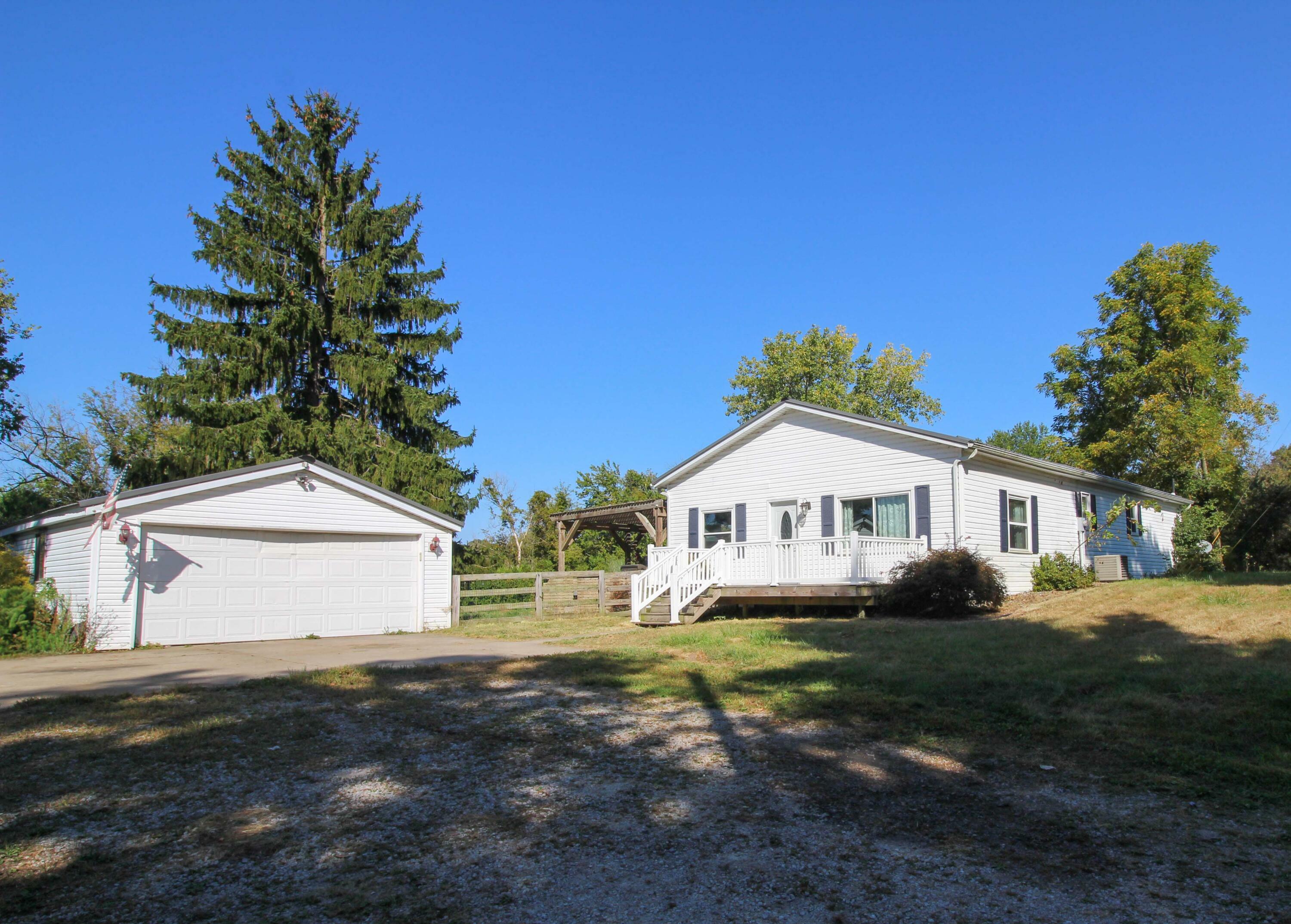 Property Photo:  67126 Union Road  MI 49061 