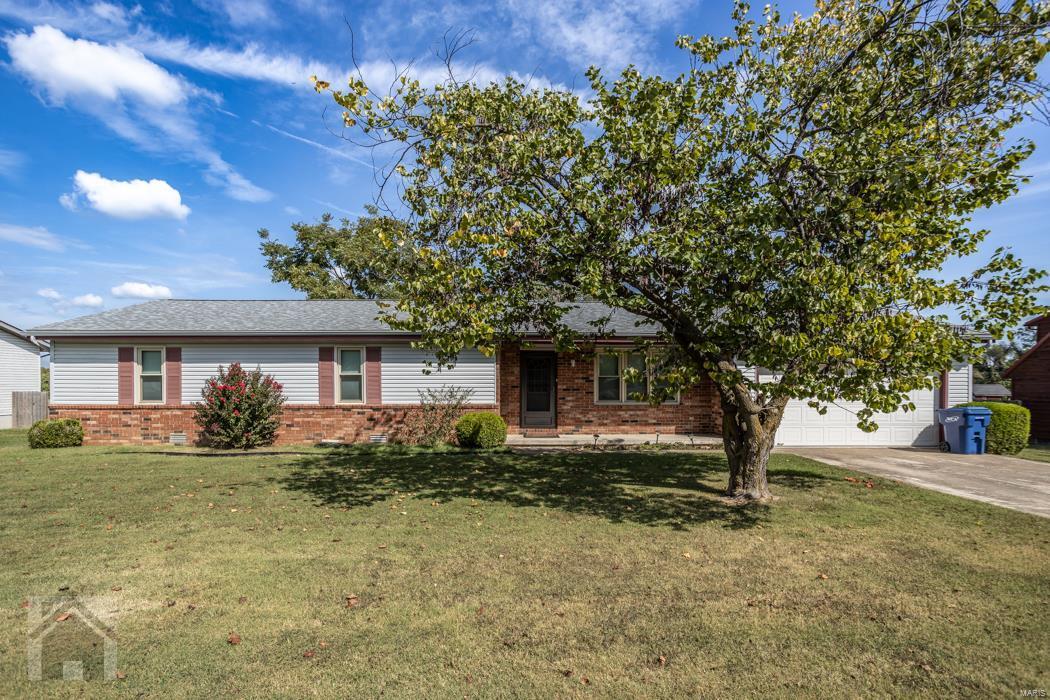 Property Photo: 1017 Troutman Drive MO 65536