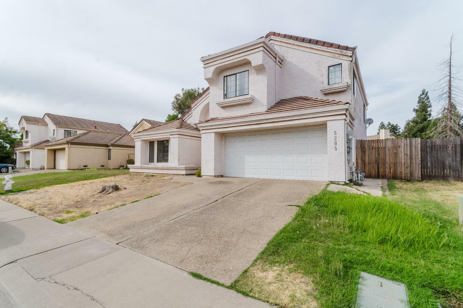 Property Photo:  5205 Efthemia Way  CA 95758 