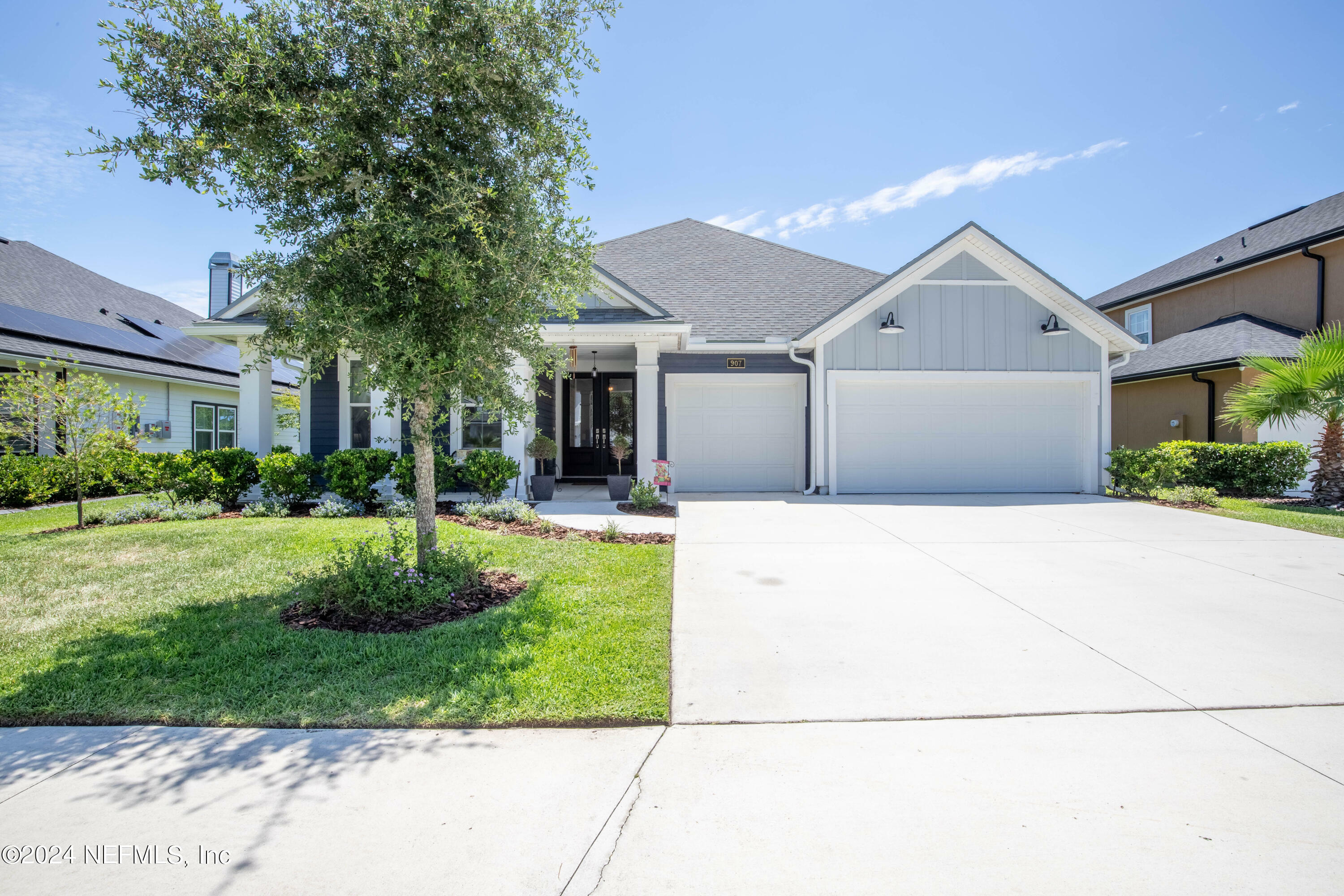 Property Photo:  907 Laurel Valley Drive  FL 32065 