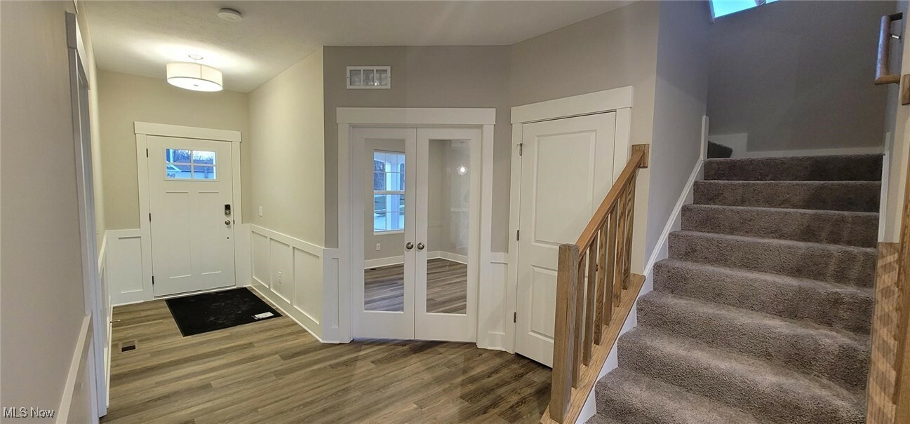 Property Photo: 9885 Rosalee Lane OH 44136