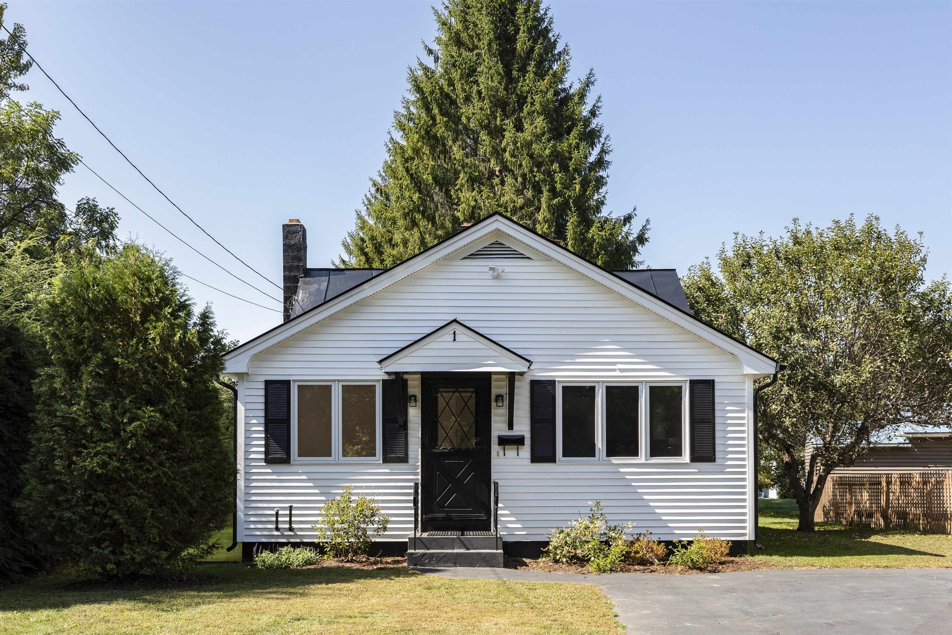 Property Photo:  1 Avon Avenue  NH 03766 