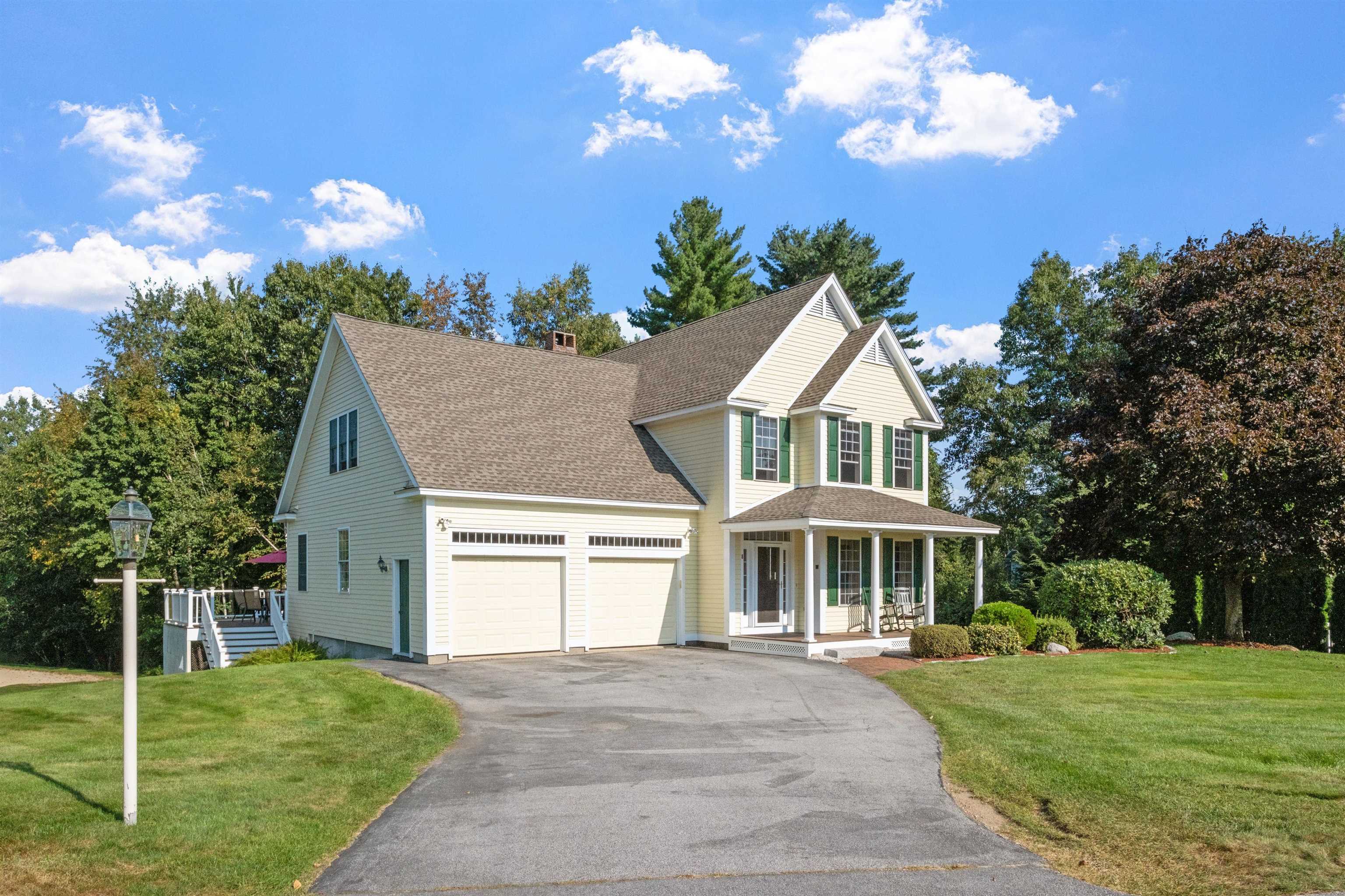 Property Photo:  8 Oakmont Drive  NH 03301 