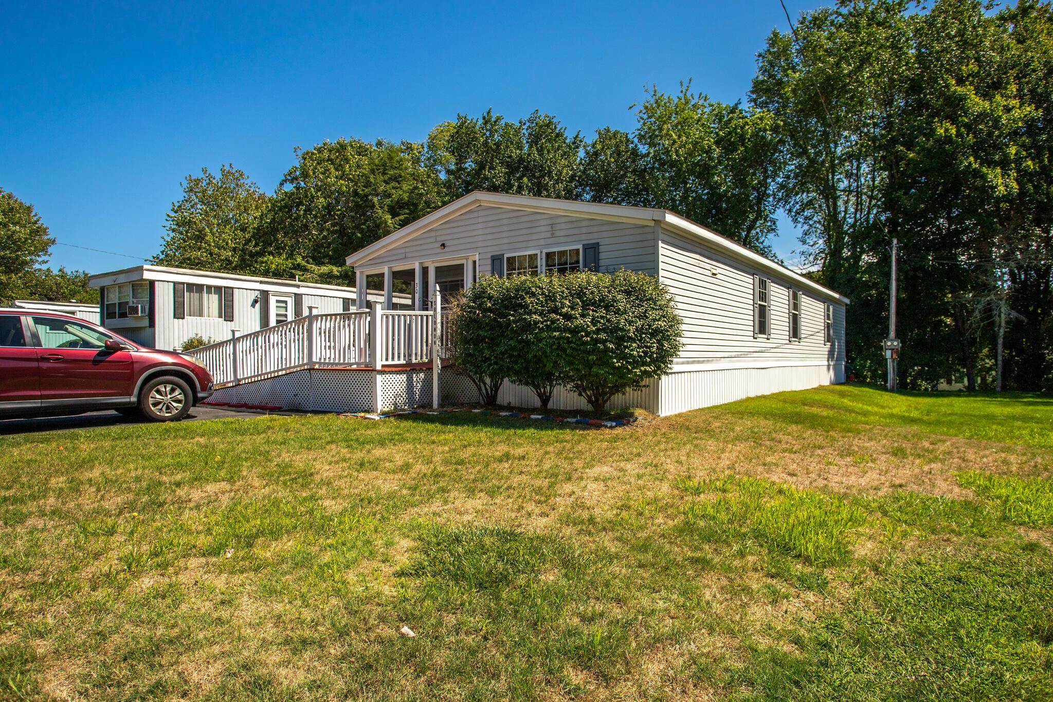 Property Photo:  30 Oak Hill Drive  NH 03841 