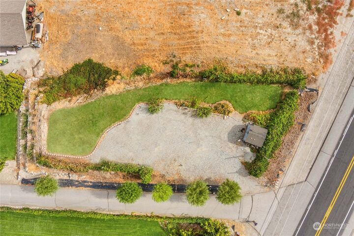 Property Photo: 3850 US Highway 97A WA 98816