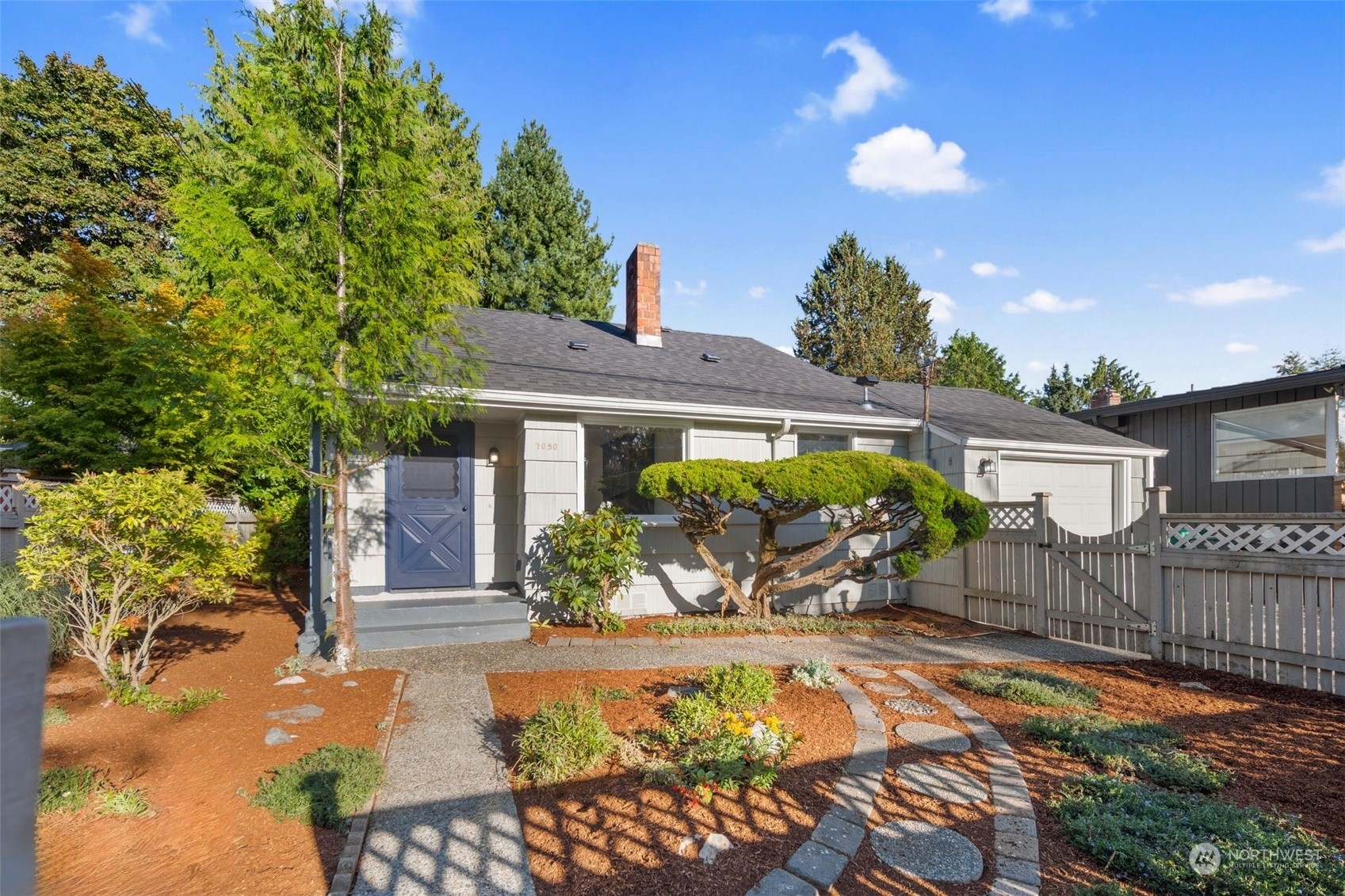 Property Photo:  7050 Cleopatra Place NW  WA 98117 