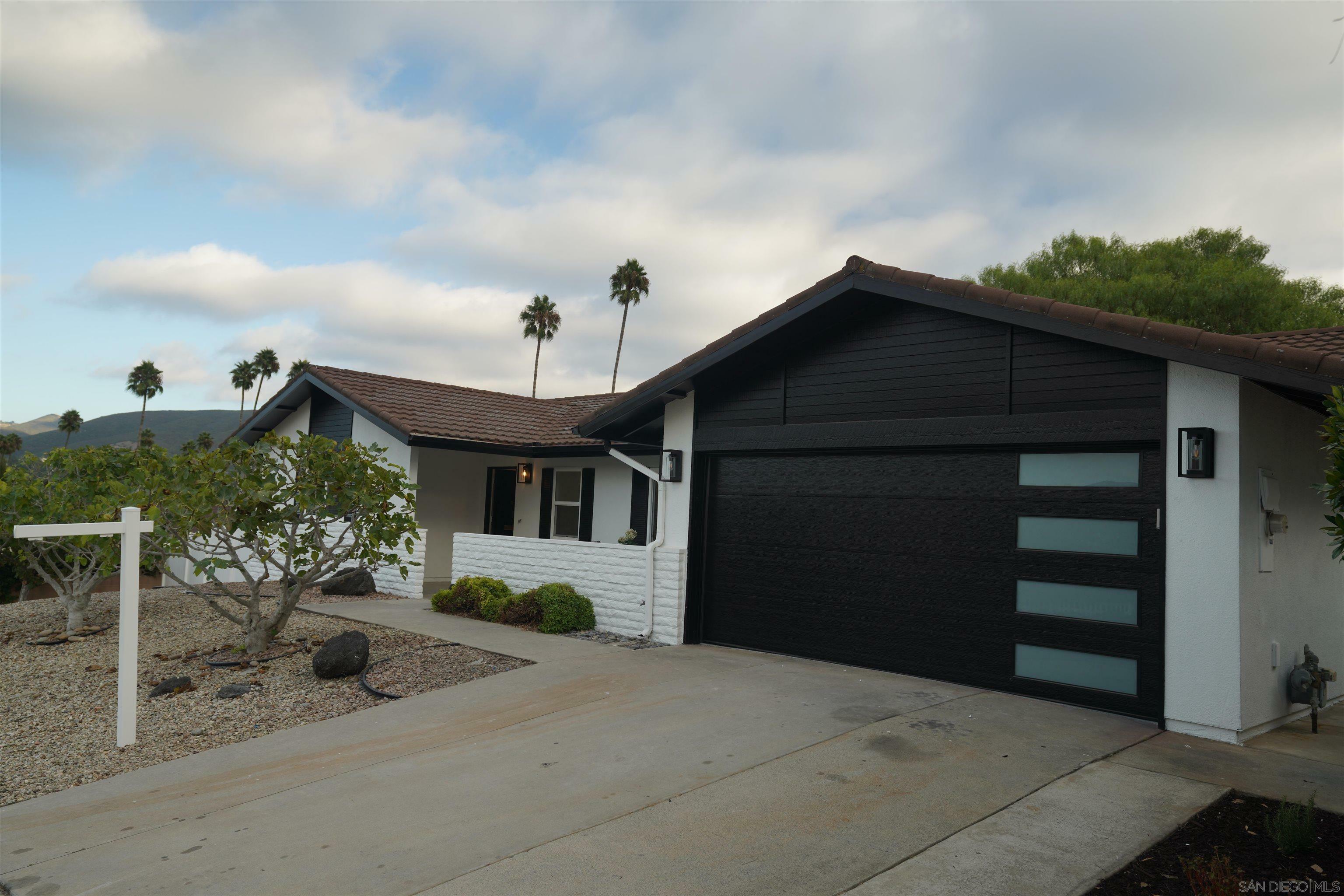 Property Photo:  1653 La Flora Dr  CA 92078 