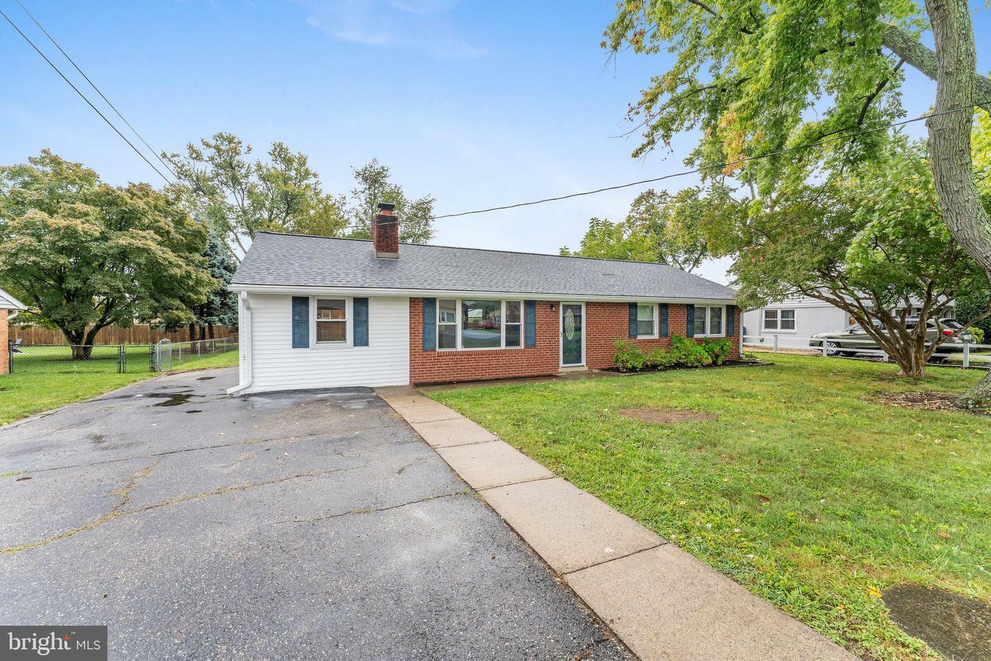 Property Photo:  1107 Laurel Street  VA 22191 