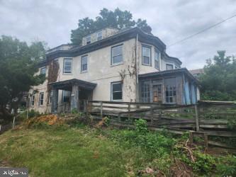 Property Photo:  1122 Riverside Avenue  NJ 08618 