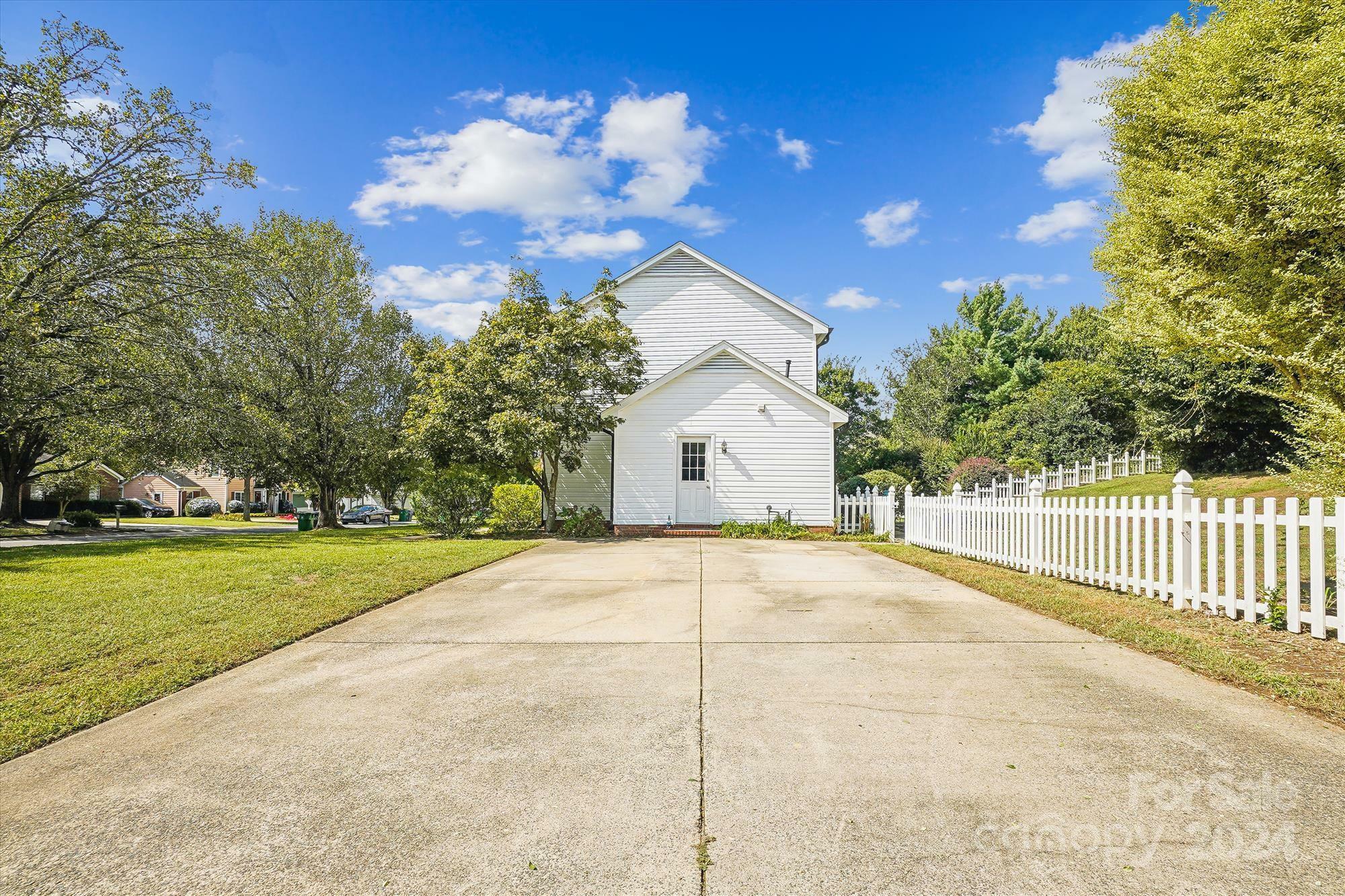 Property Photo:  9037 Castlebay Drive  NC 28277 