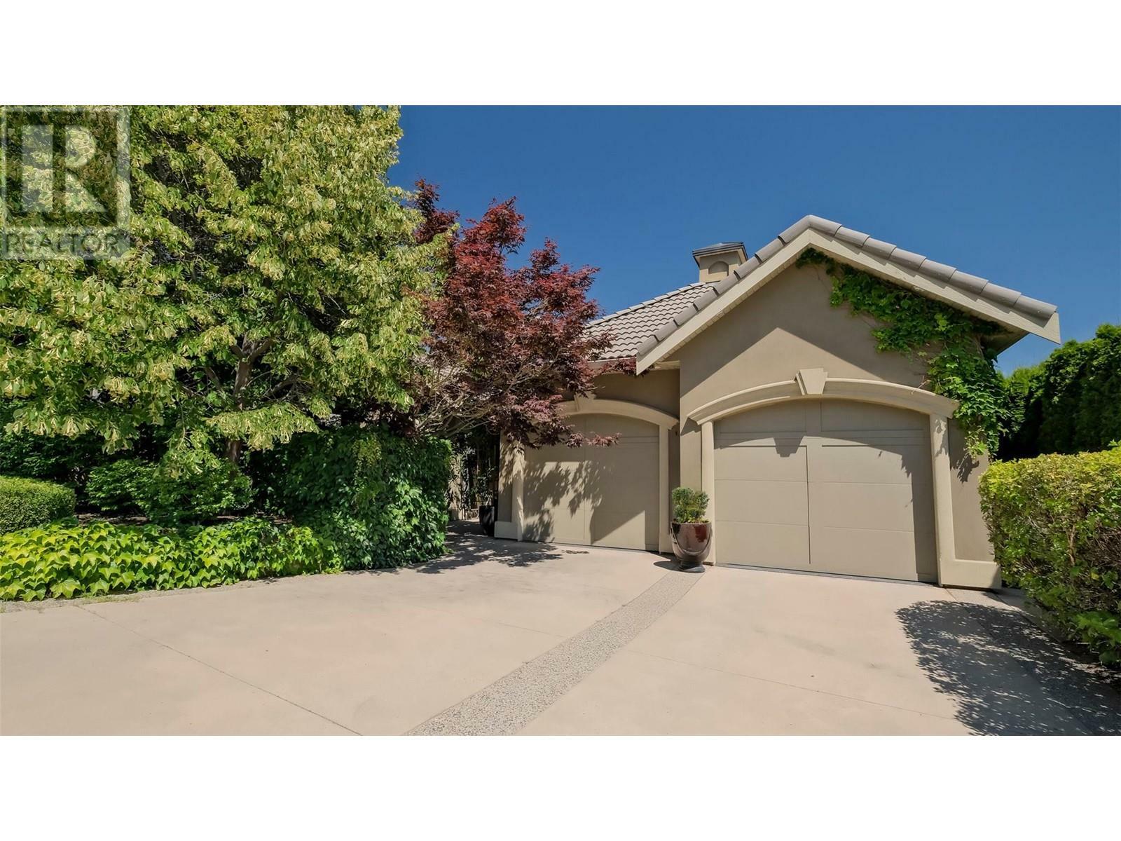 1749 Capistrano Drive  Kelowna BC V1V 2Z3 photo