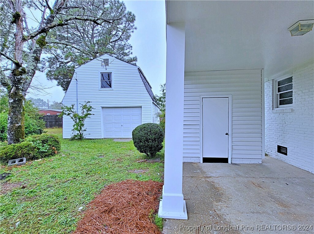 Property Photo:  2138 Dillon Drive  NC 28306 