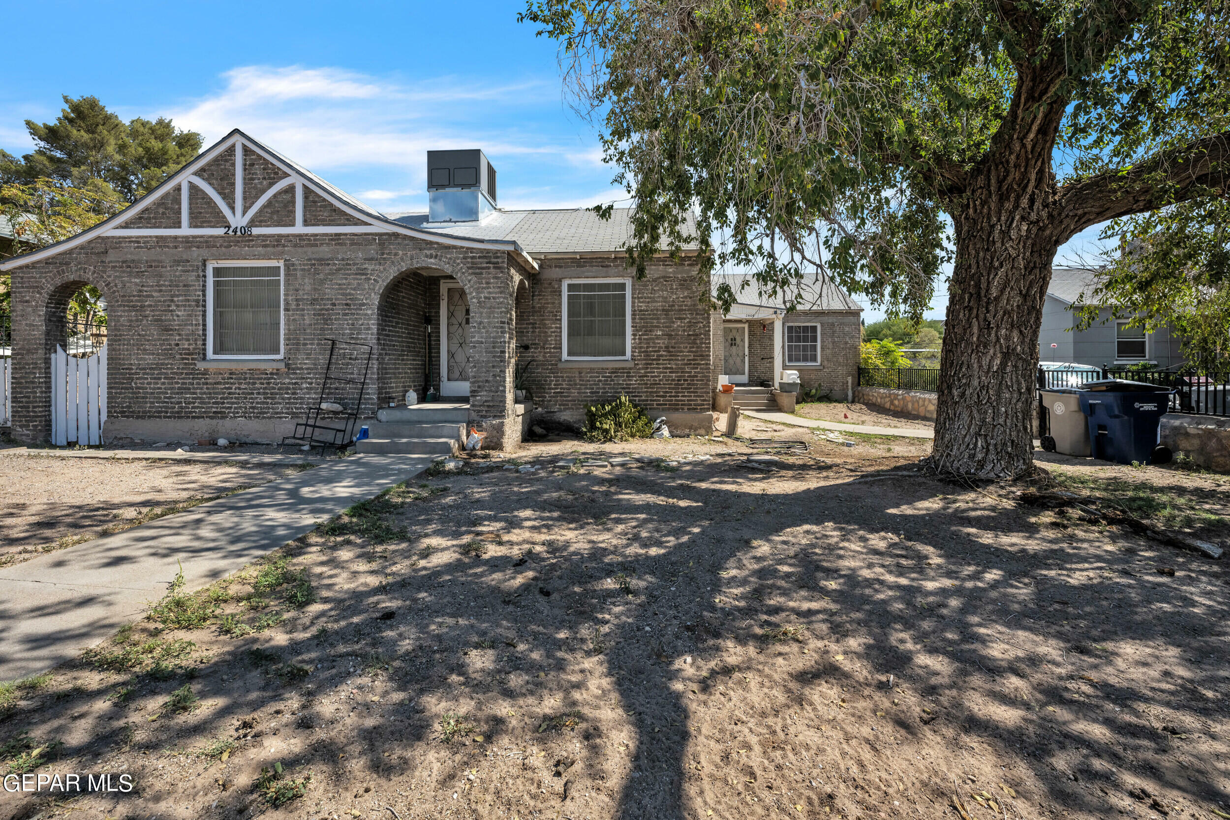 Property Photo:  2406 2408 N Kansas Street  TX 79902 