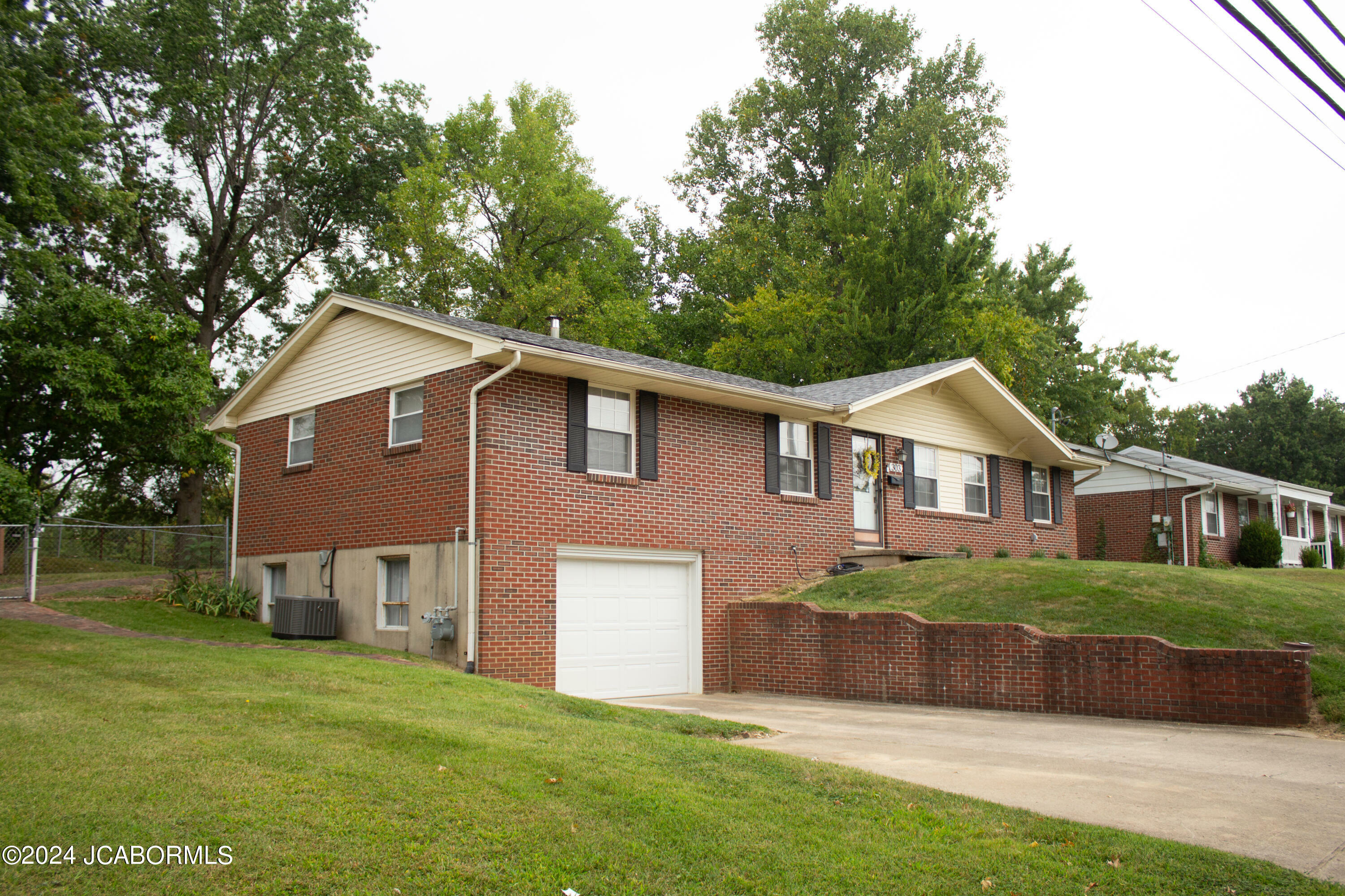 Property Photo:  303 Belair Drive  MO 65109 