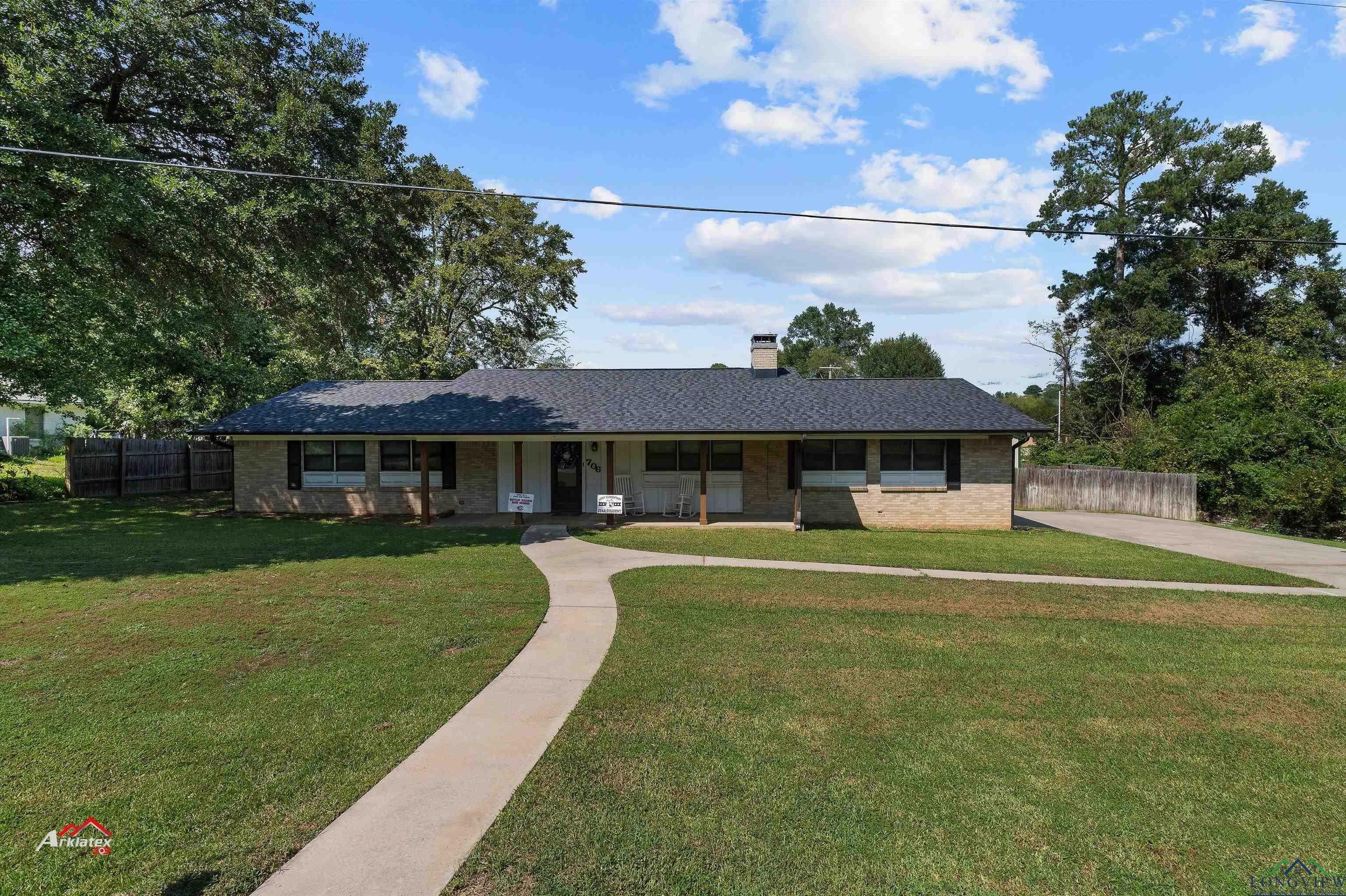 Property Photo:  706 Beverly  TX 75633 