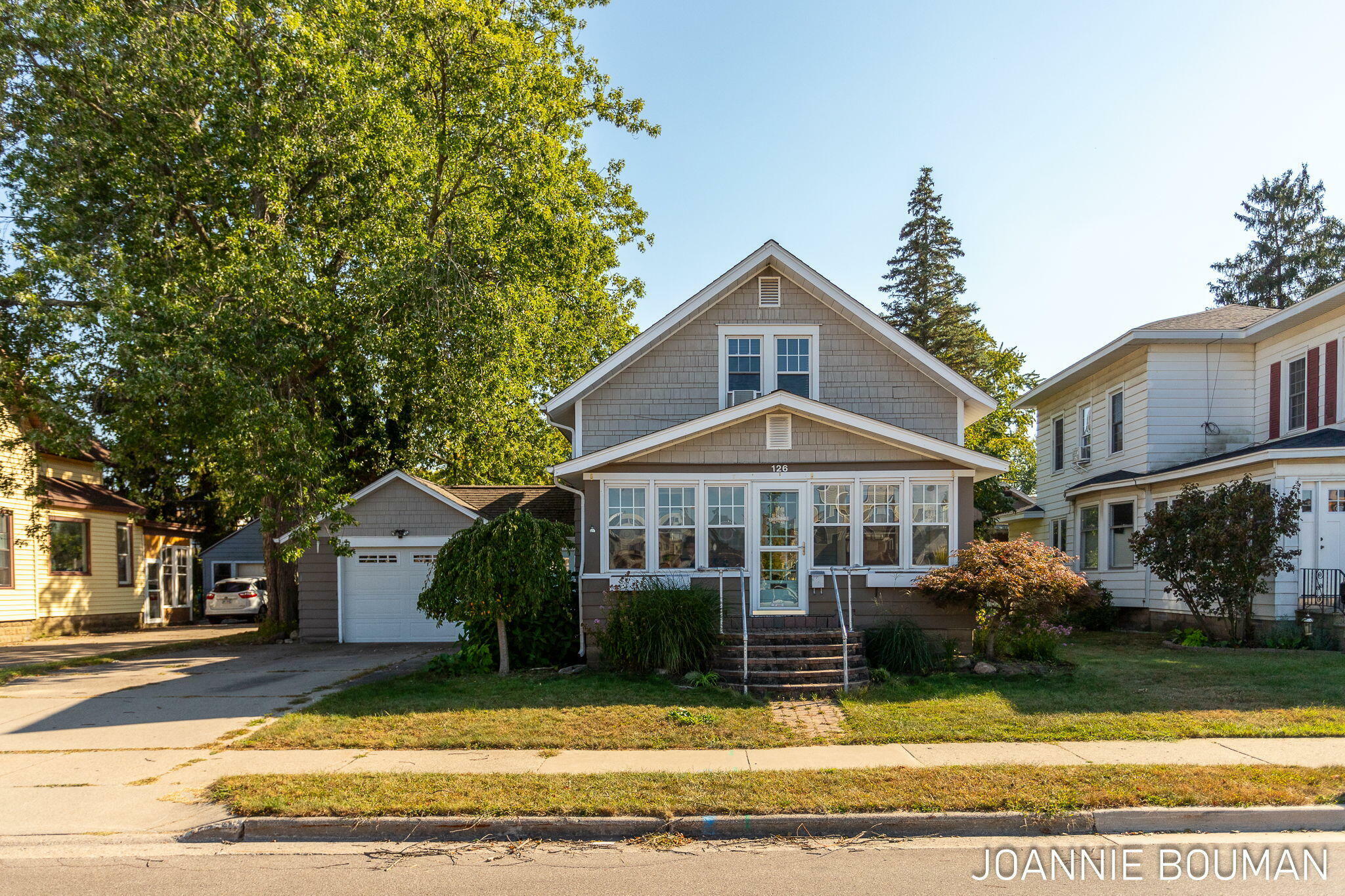 Property Photo:  126 E Cherry Avenue  MI 49464 