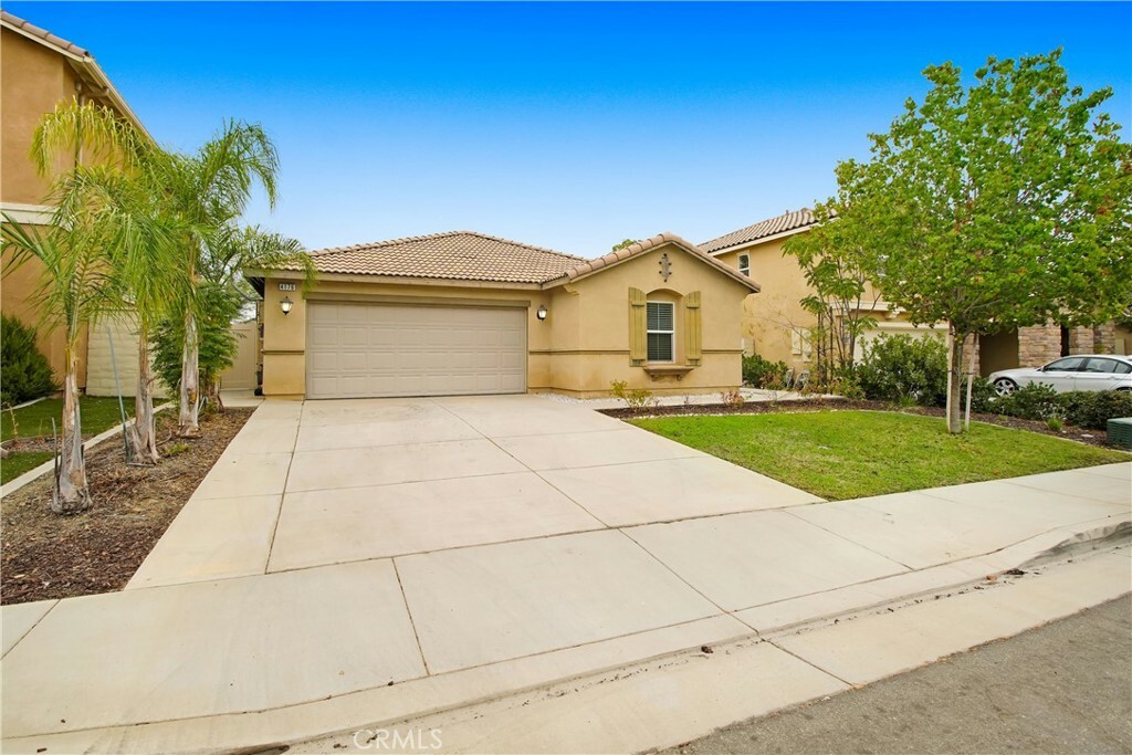 Property Photo:  4176 Cypress Circle  CA 92530 