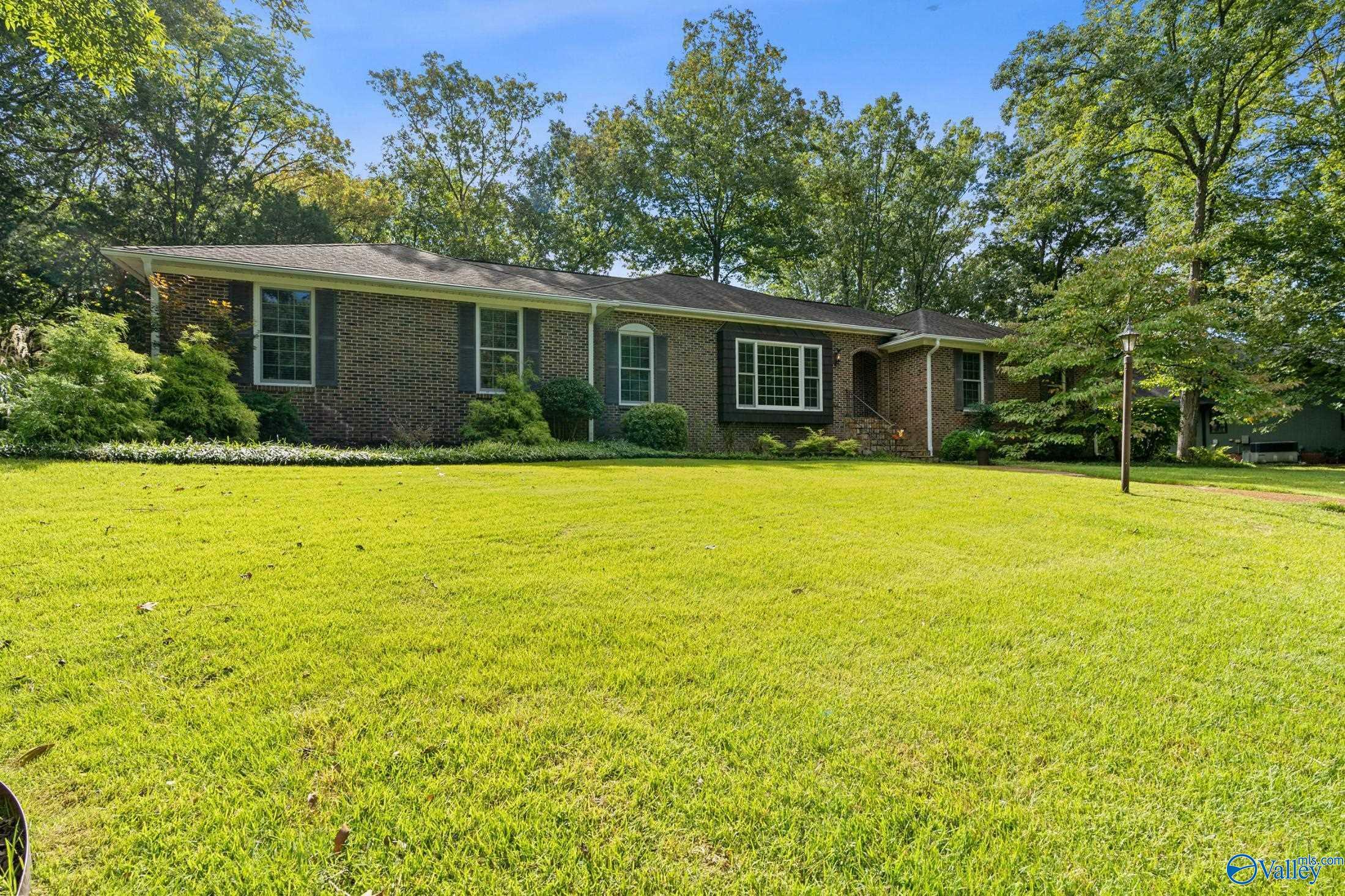 Property Photo:  7703 Foxfire Drive SE  AL 35802 