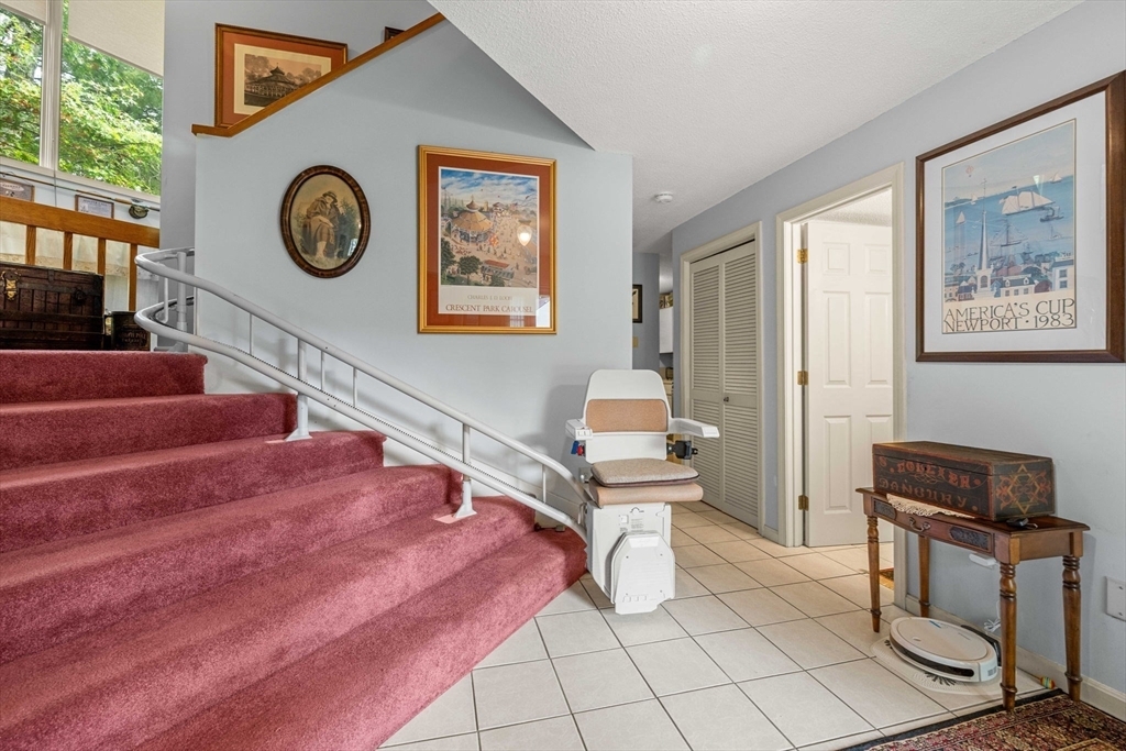 Property Photo:  71 Heritage Dr 71  MA 01588 