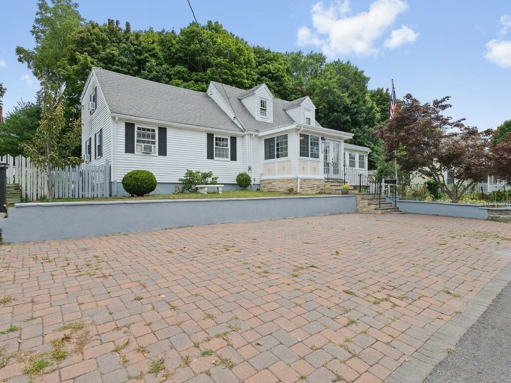 Property Photo:  106 North St  MA 02191 