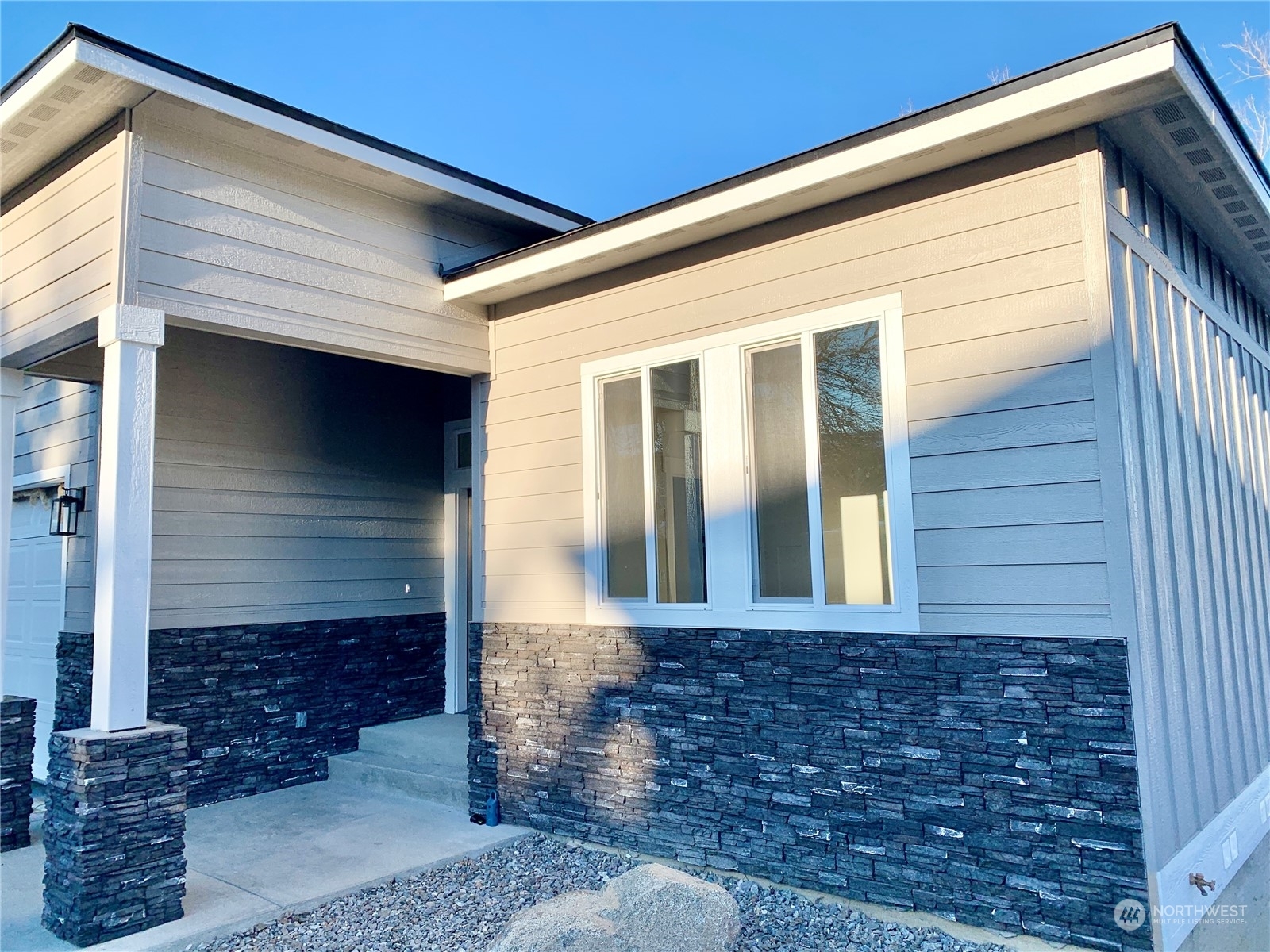 Property Photo: 2908 Riviera Boulevard WA 98828