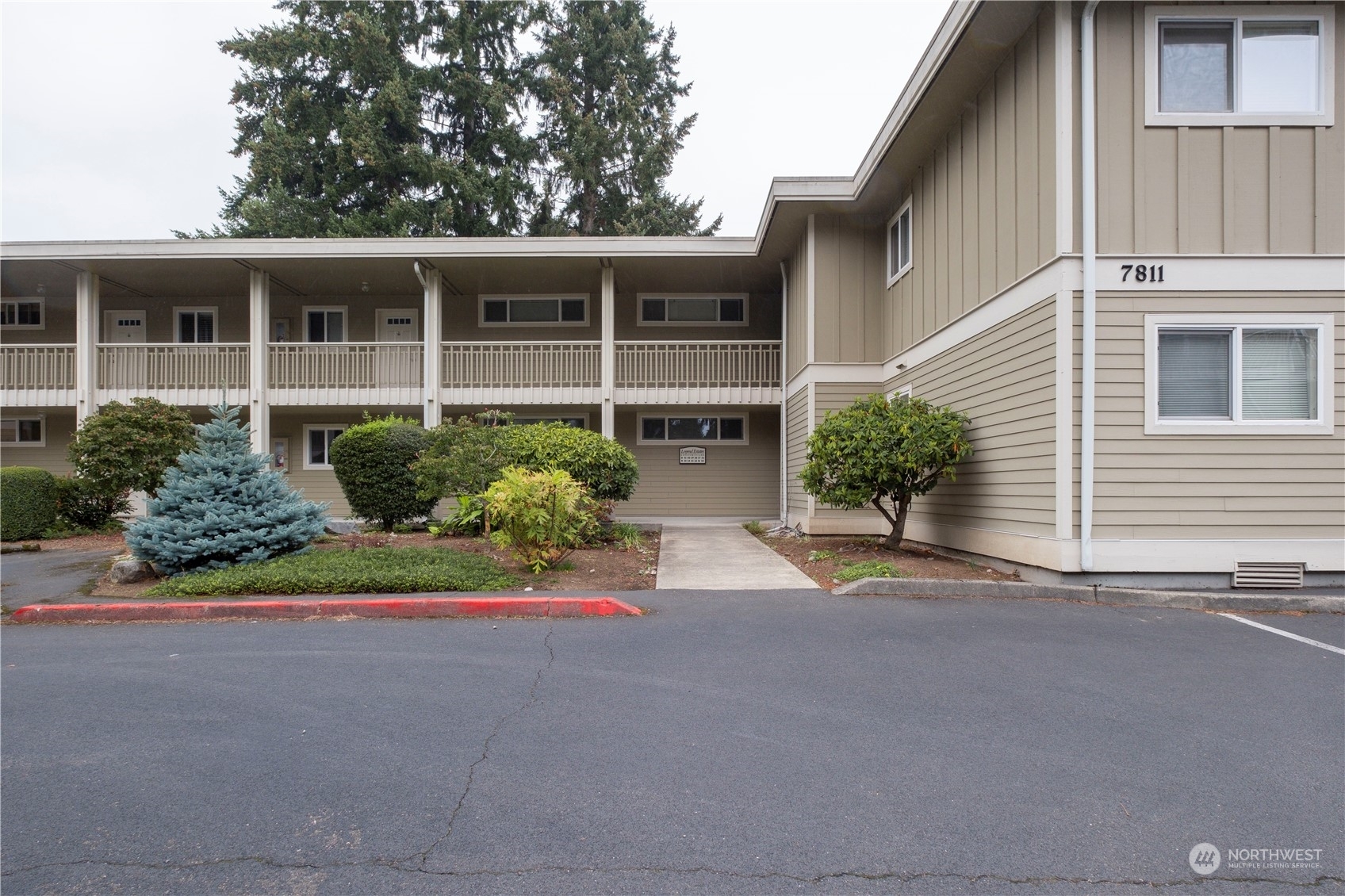 Property Photo:  7811 218th Street SW 37  WA 98026 