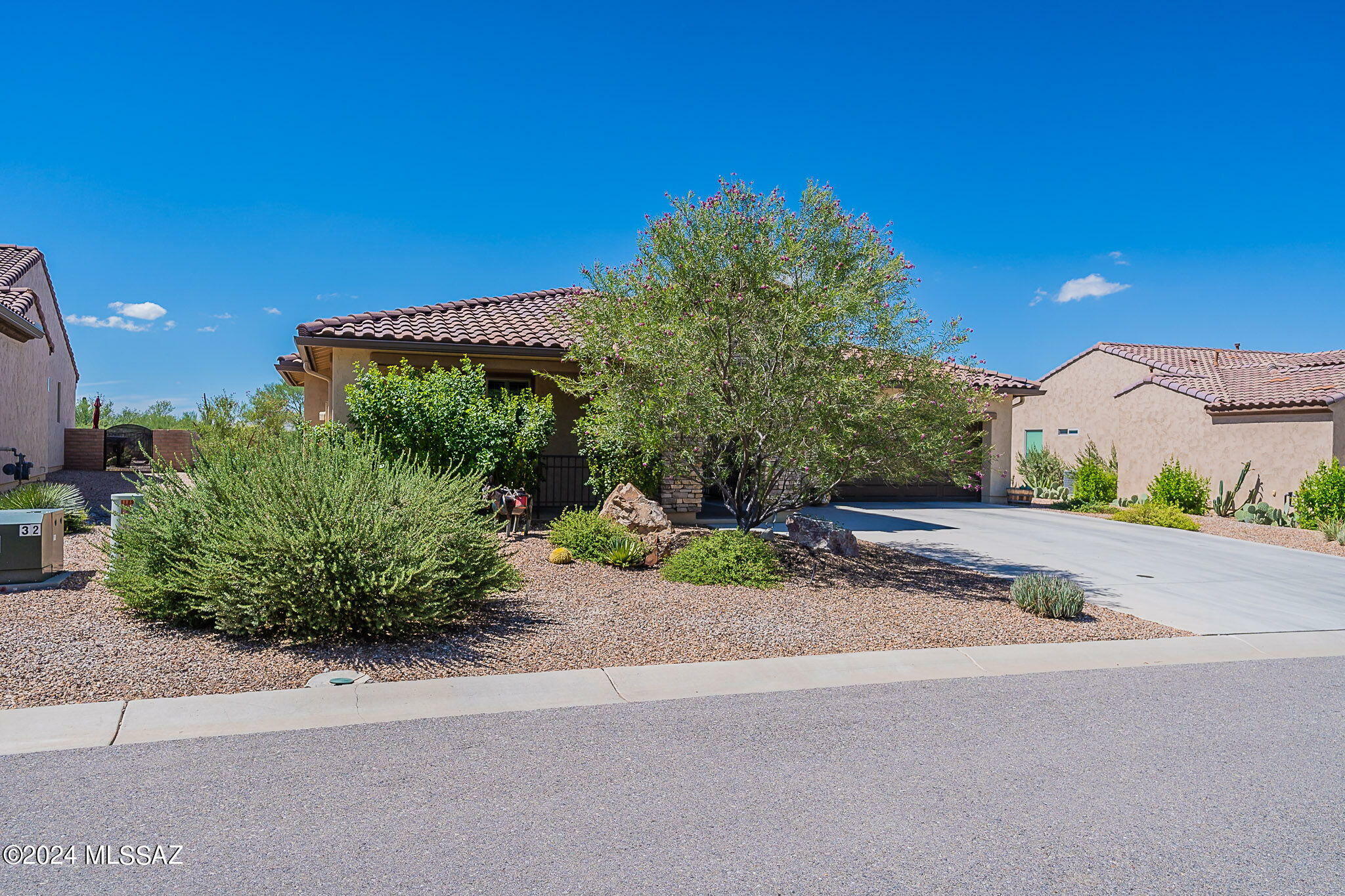 Property Photo:  1125 N Broken Hills Drive  AZ 85614 