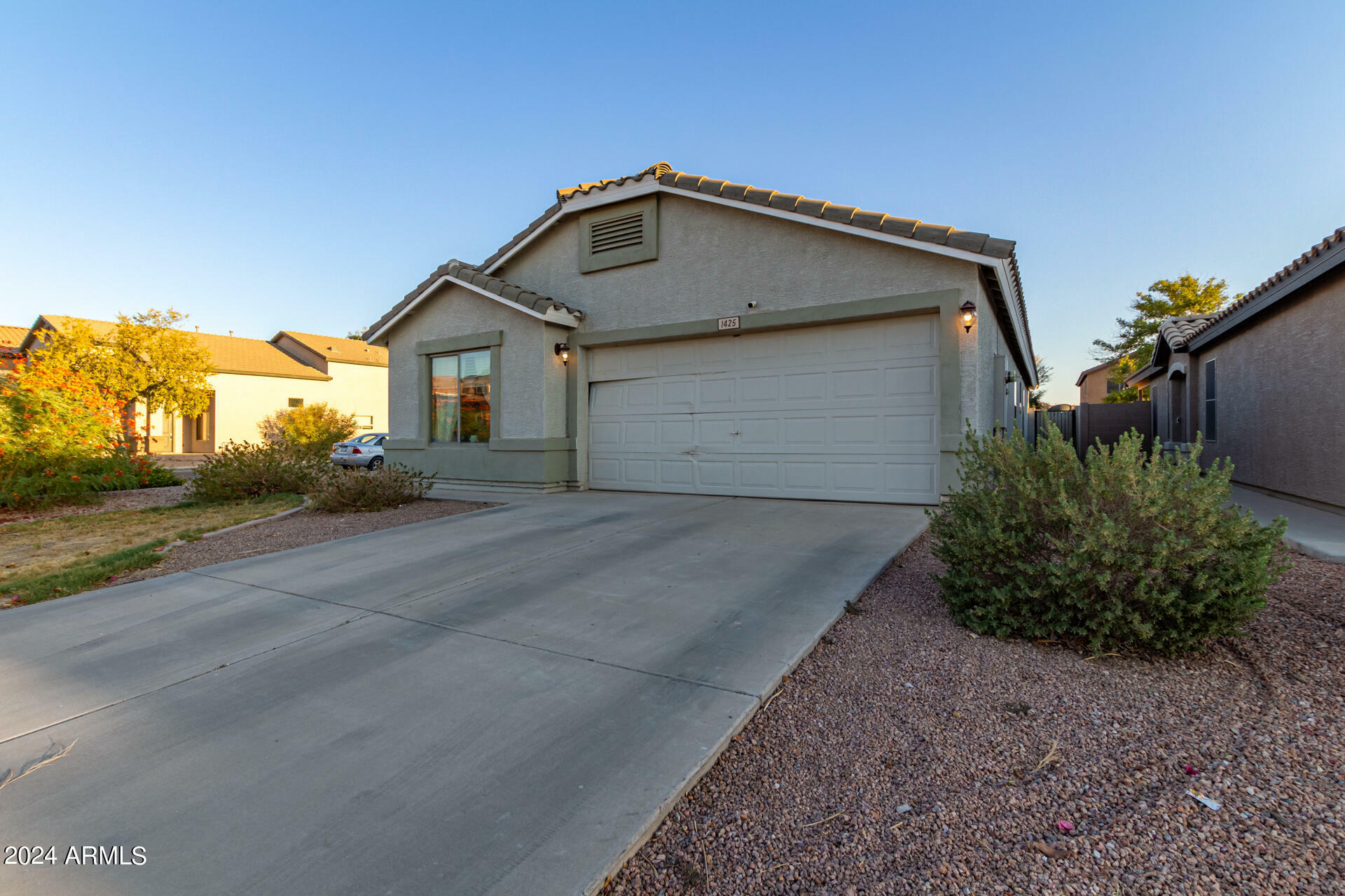 Property Photo:  1425 E Leslie Avenue  AZ 85140 