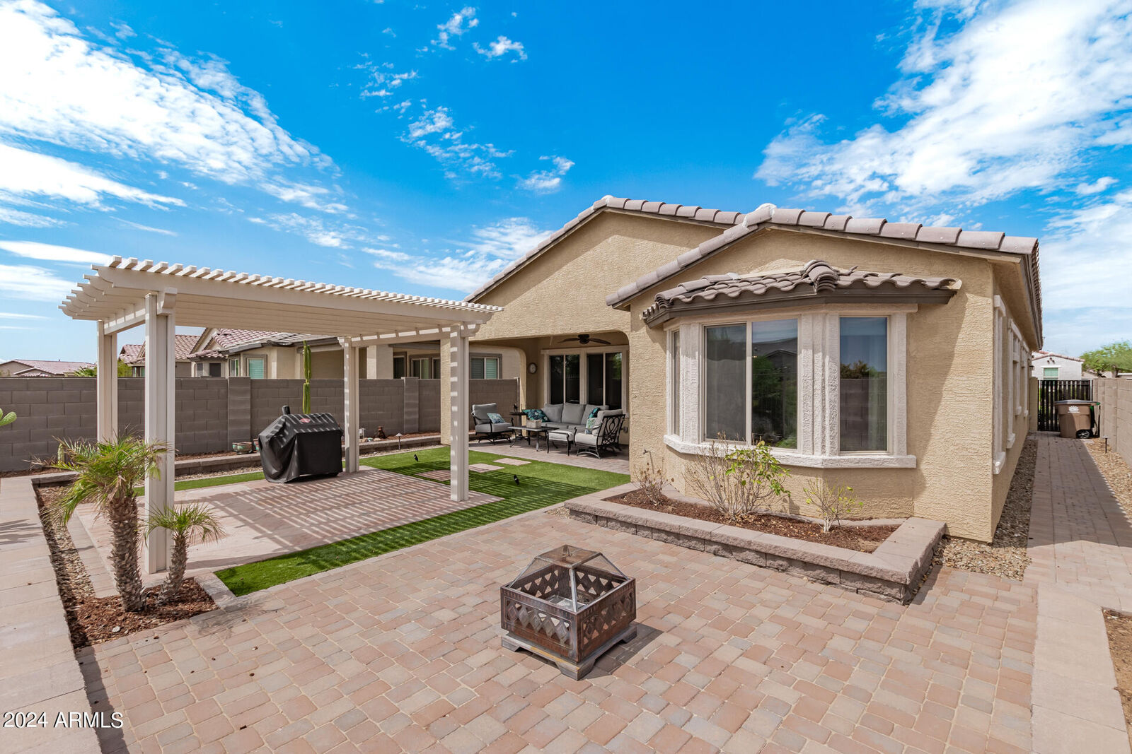 Property Photo:  16719 S 181st Drive  AZ 85338 
