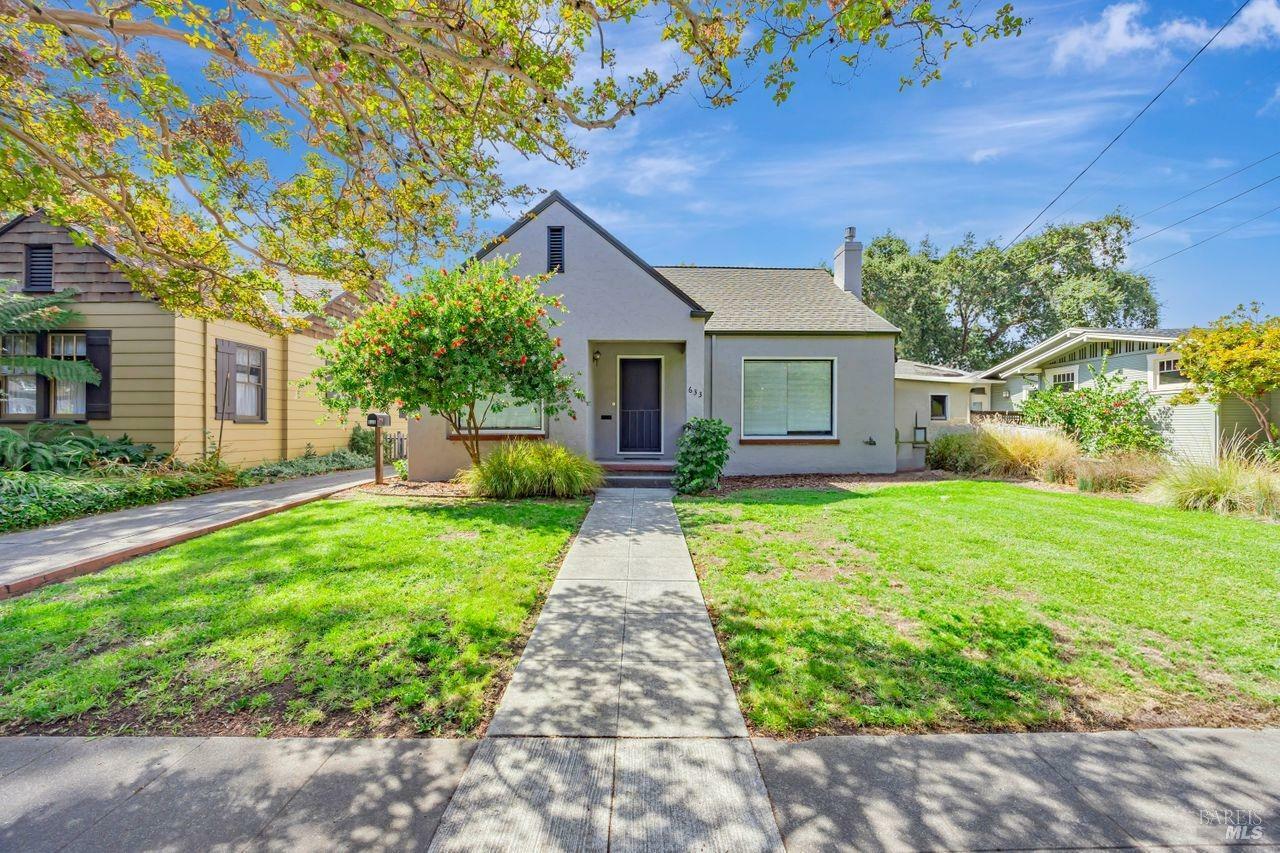 Property Photo:  633 Wright Street  CA 95404 