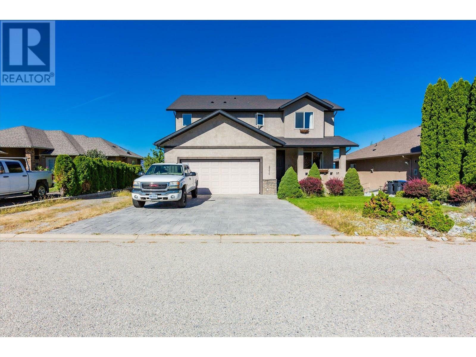 Property Photo:  2210 Quail Run Drive  BC V1V 2S4 