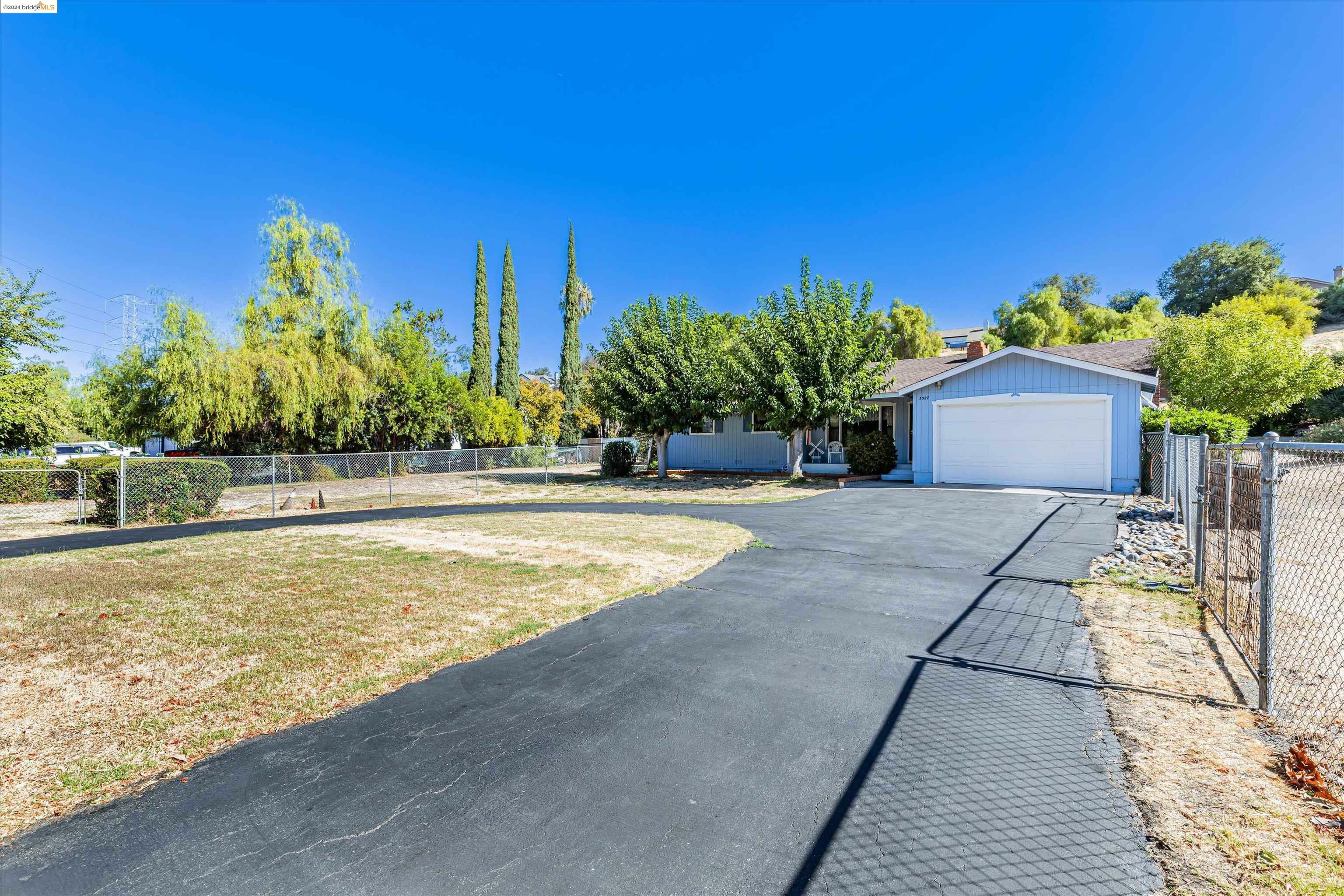 Property Photo:  3527 Hillcrest Ave  CA 94531 