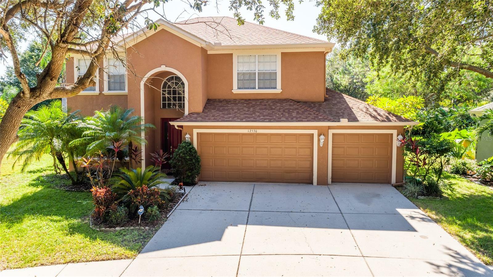 Property Photo:  12530 Burgess Hill Drive  FL 33579 