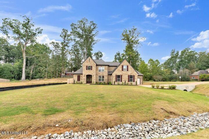 Property Photo:  2067 Belmarie Drive  MS 38672 