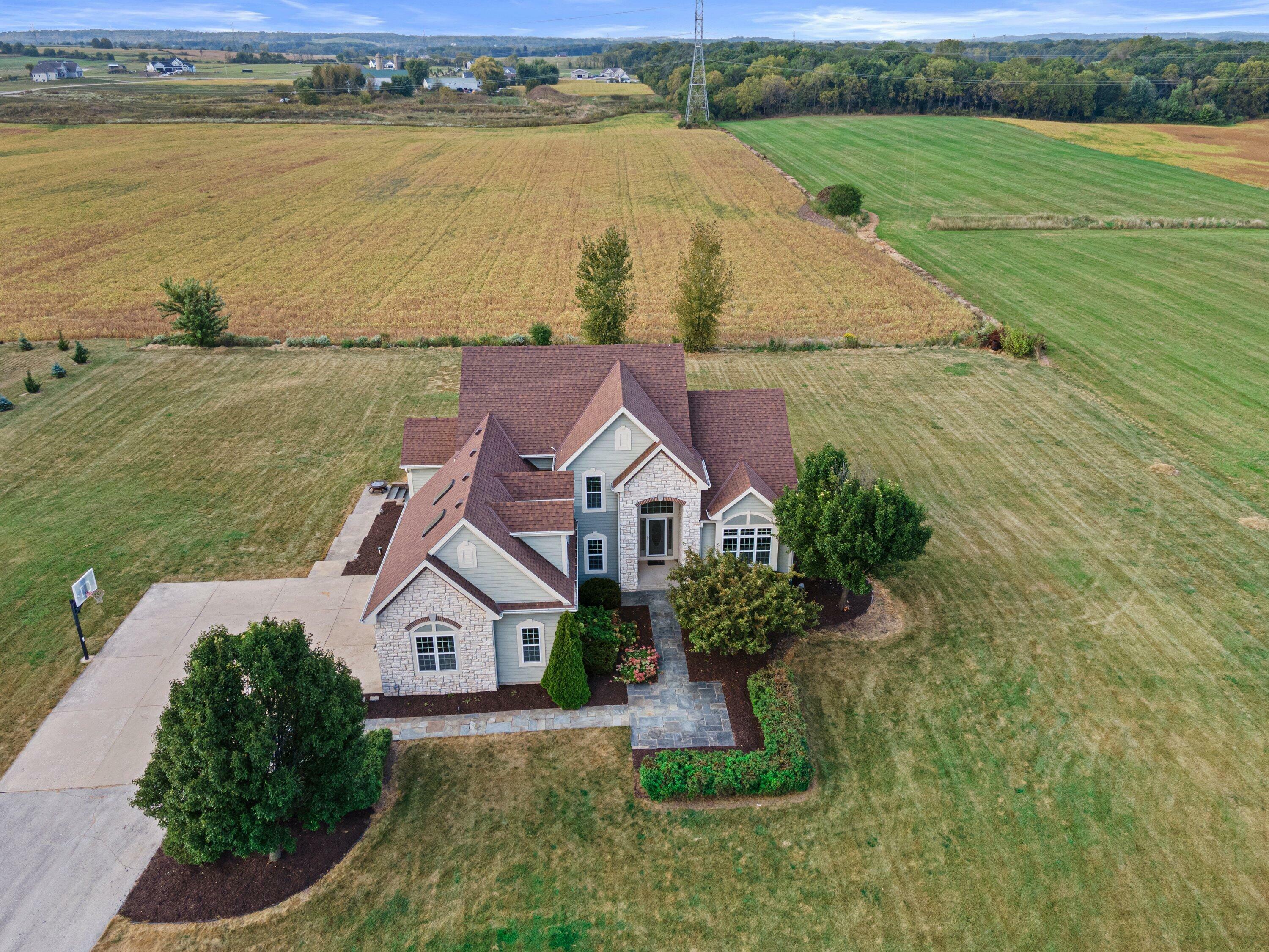Property Photo: S102w20444 Kelsey Dr WI 53150