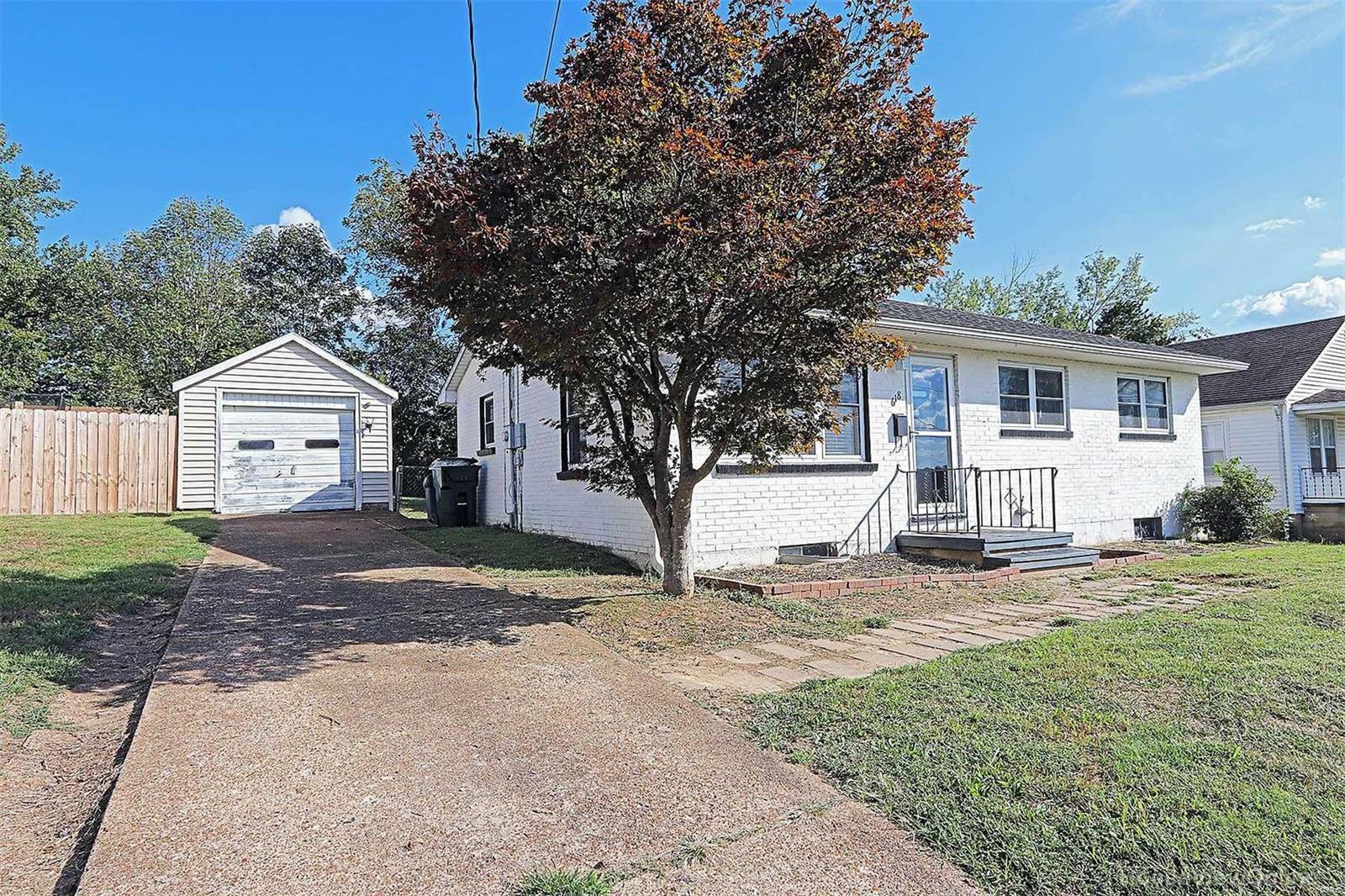 Property Photo:  618 Michael Anna Street  MO 63755 