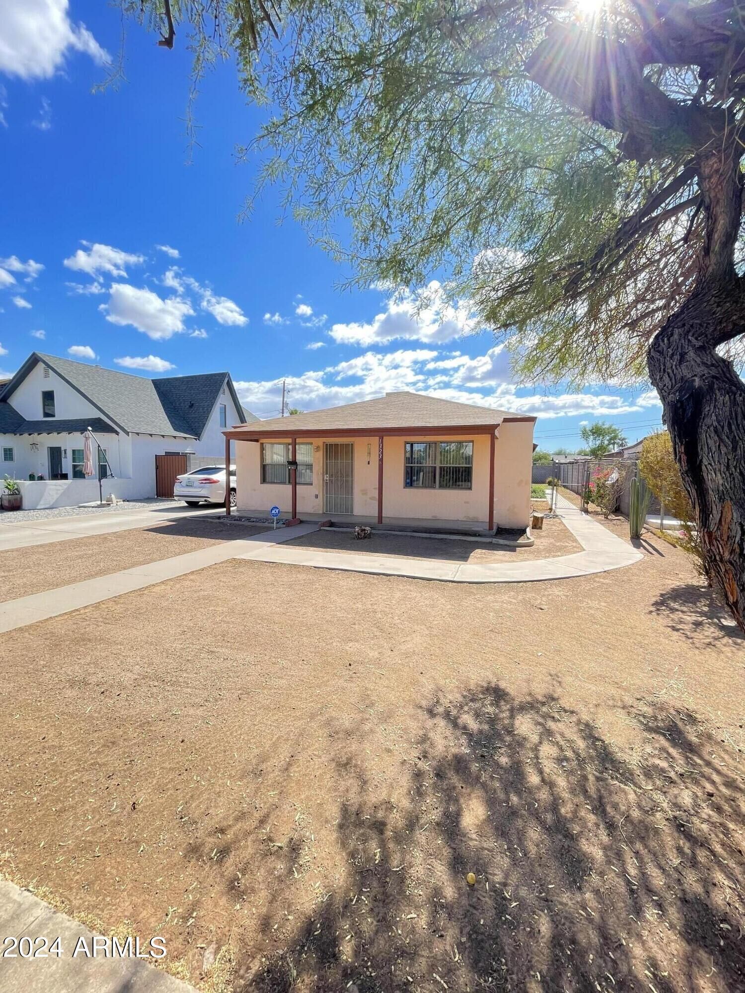 Property Photo:  1323 E Fillmore Street  AZ 85006 