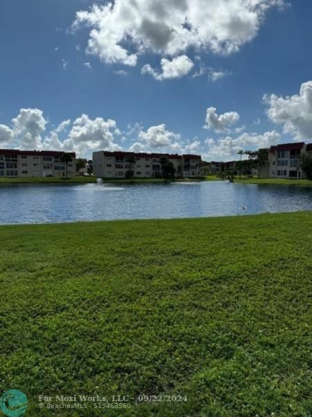 Property Photo:  2850 W Sunrise Lakes Dr 103  FL 33322 