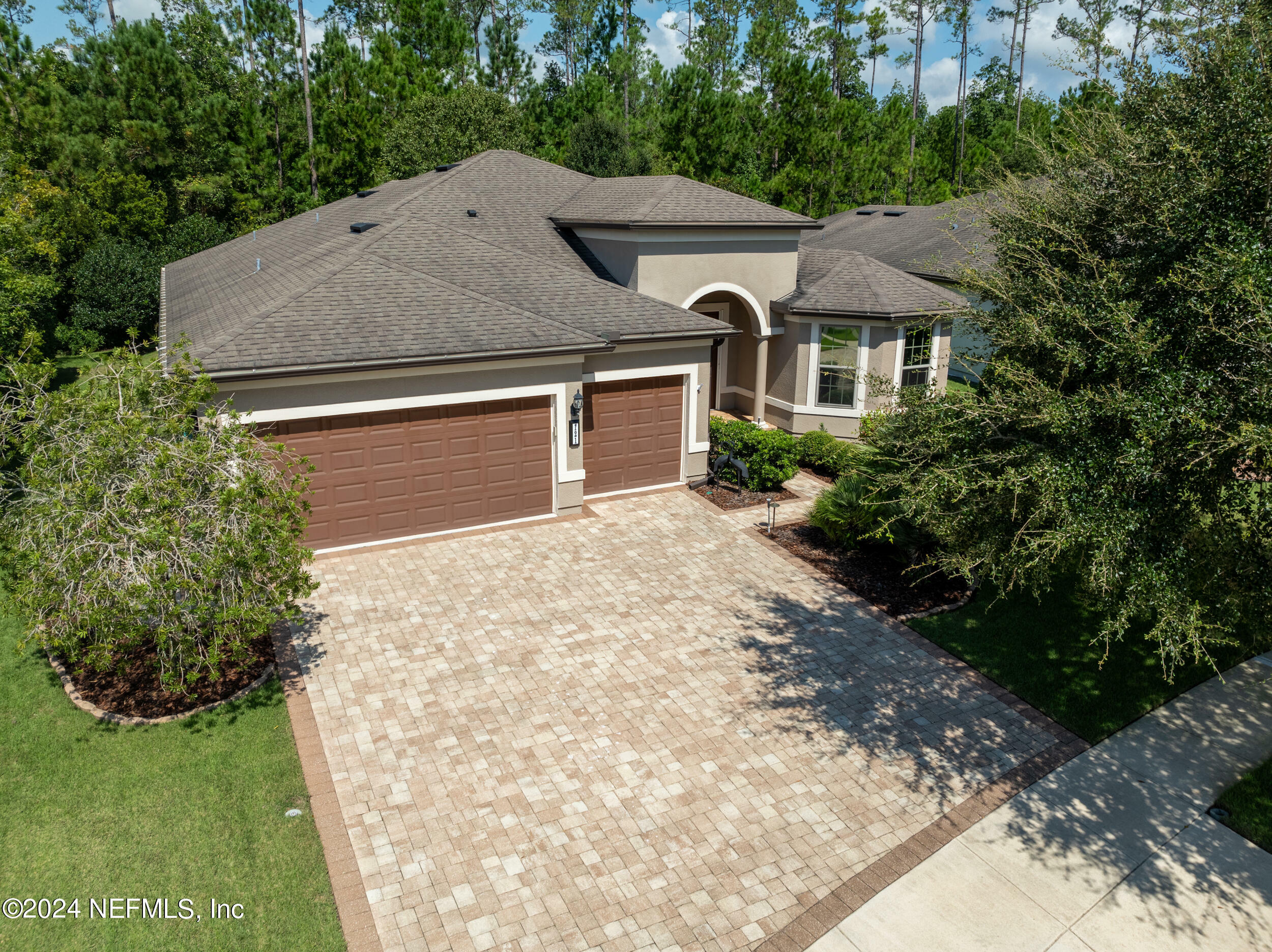 Property Photo:  121 Woodgrove Court  FL 32081 