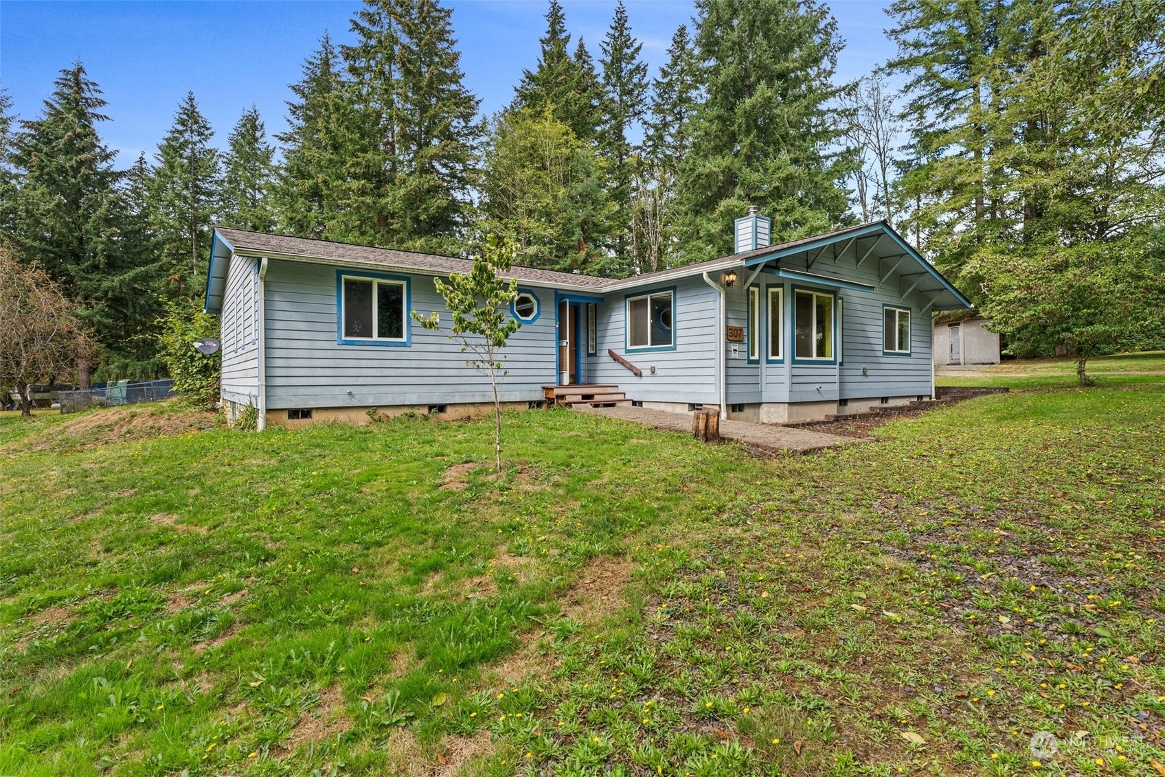 Property Photo:  307 Fawnhill Drive  WA 98582 