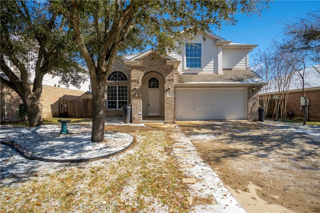 Property Photo:  1533 Lorson Loop  TX 78665 