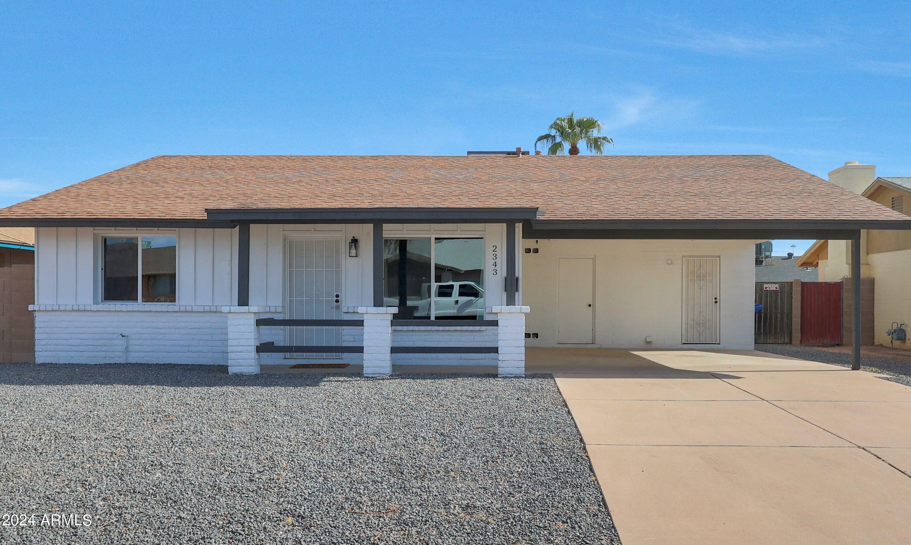 Property Photo: 2343 E Manhatton Drive AZ 85282