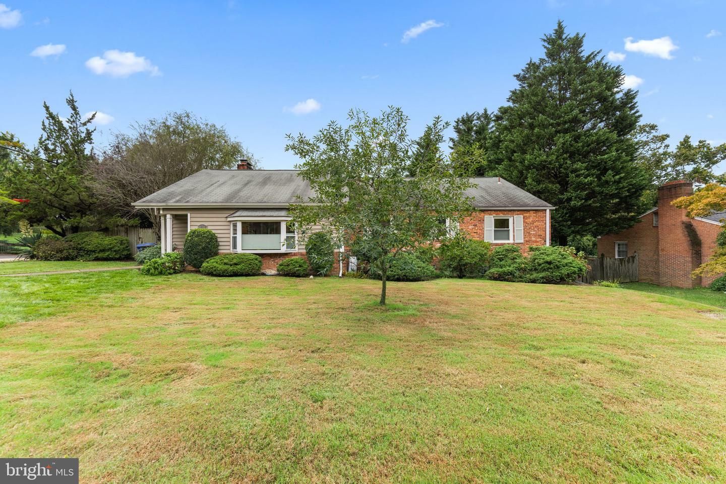 4000 N Glebe Road  Arlington VA 22207 photo