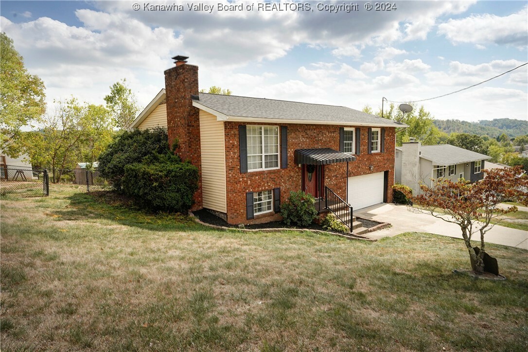 Property Photo:  5240 Linda Vista Drive  WV 25313 