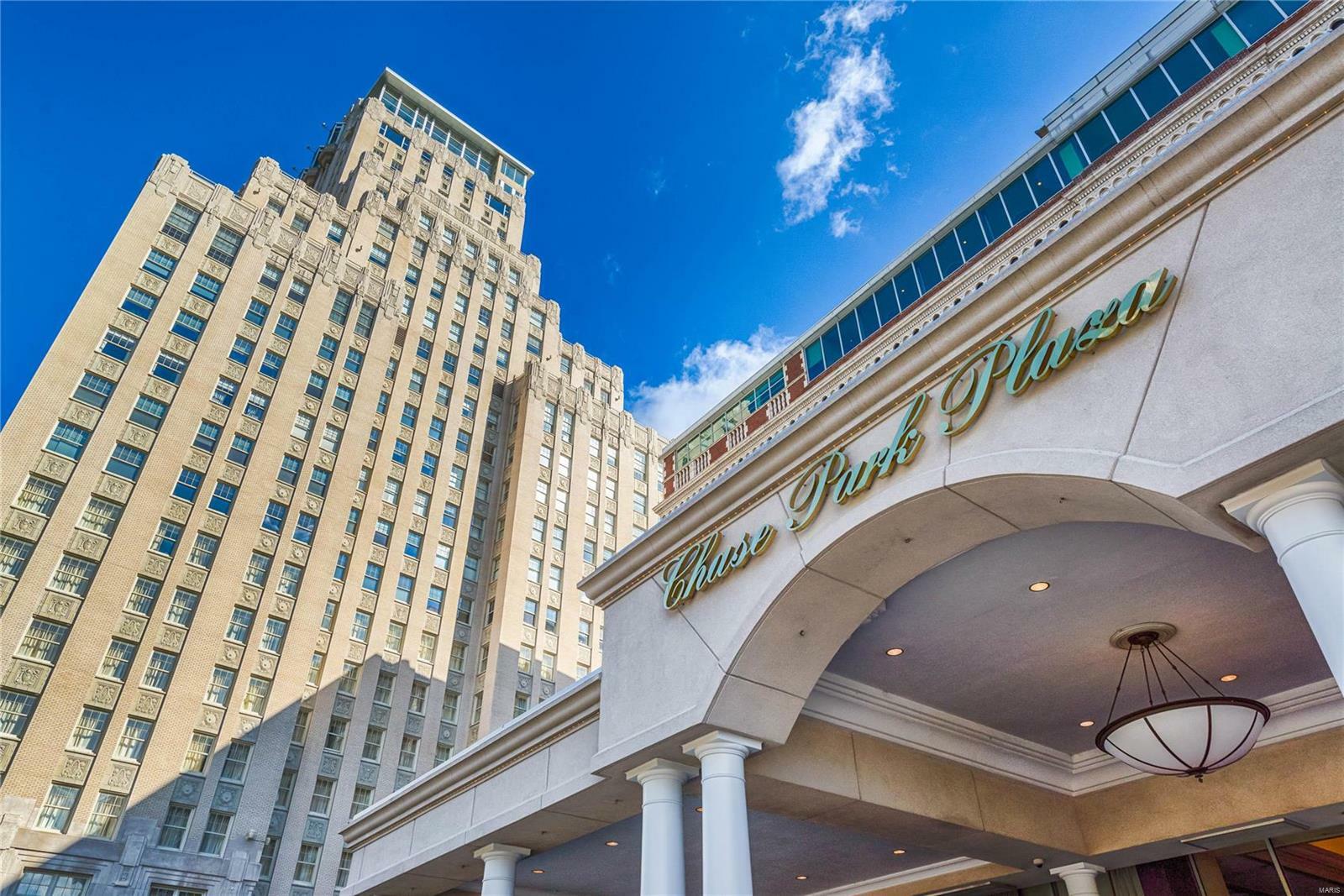 Property Photo: 232 N Kingshighway Boulevard 909 MO 63108