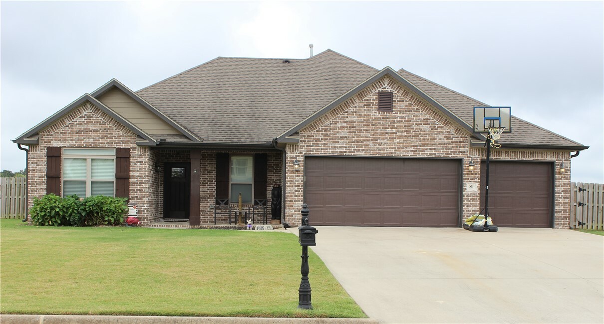 Property Photo: 18141 Astor Drive AR 72704