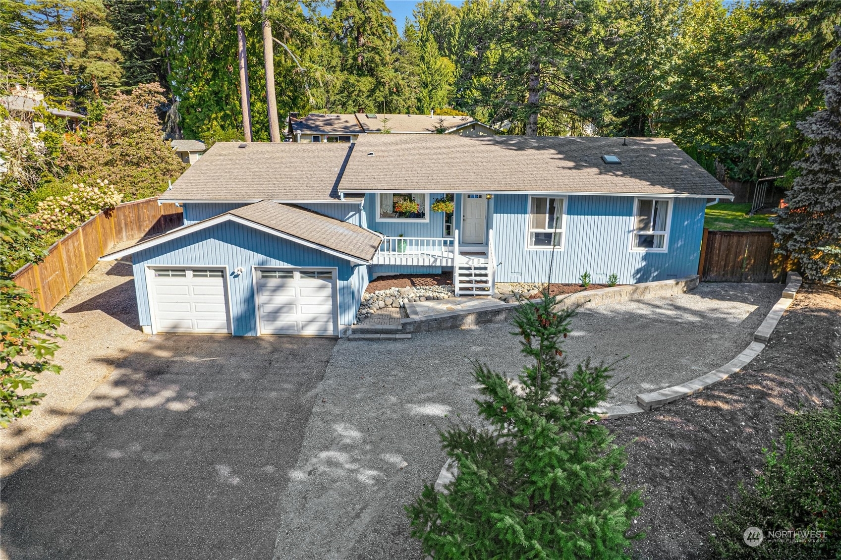 Property Photo:  1524 218th Place NE  WA 98074 